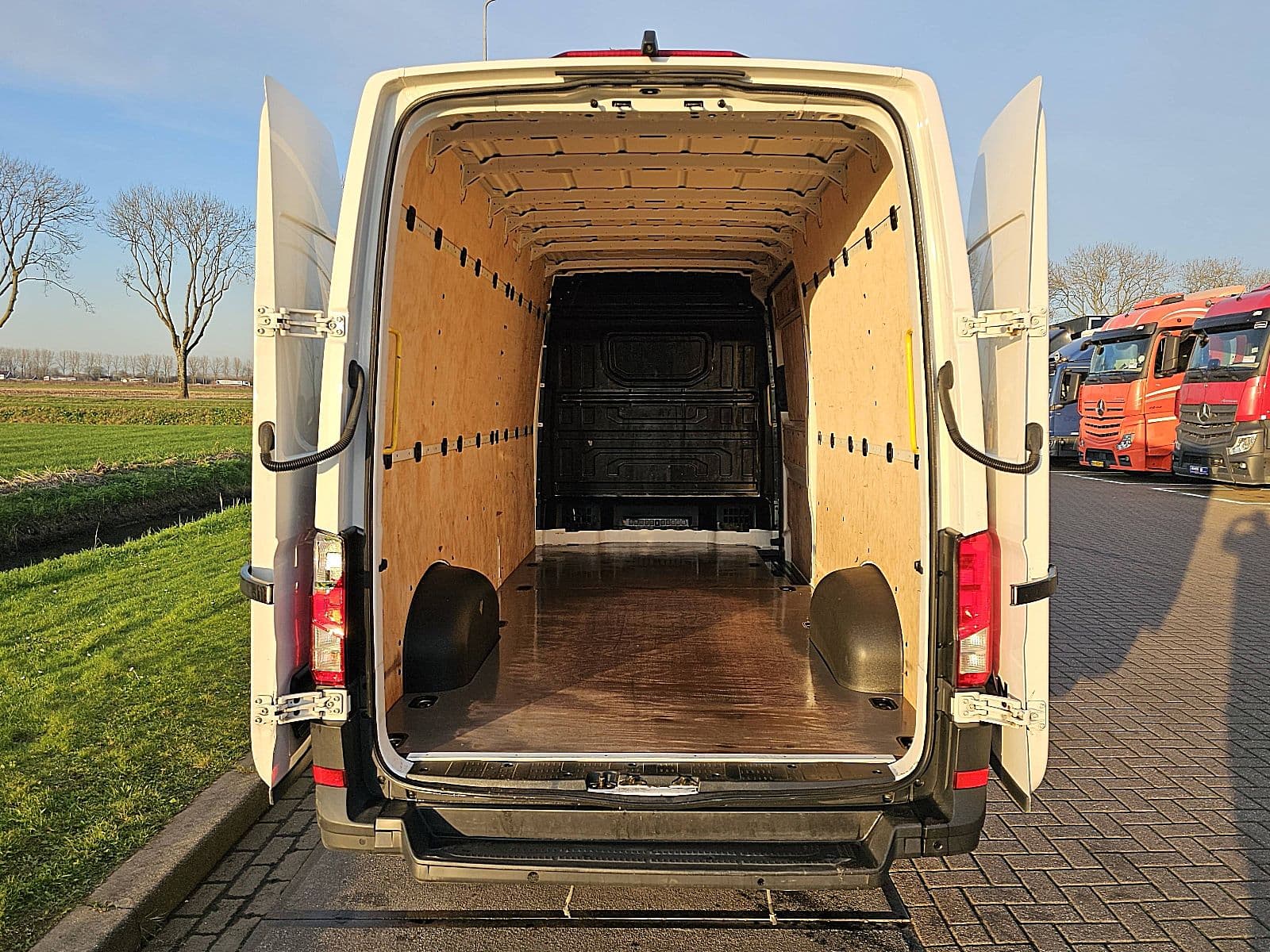 M.A.N. Tge thumbnail 14