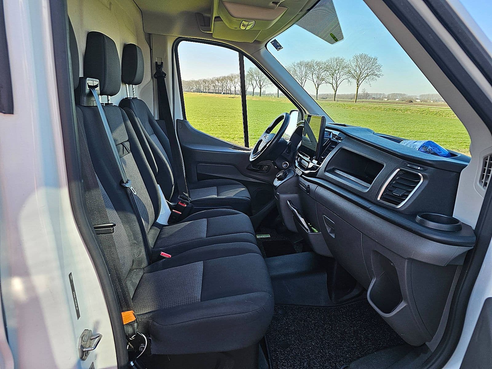 Ford E-Transit thumbnail 6