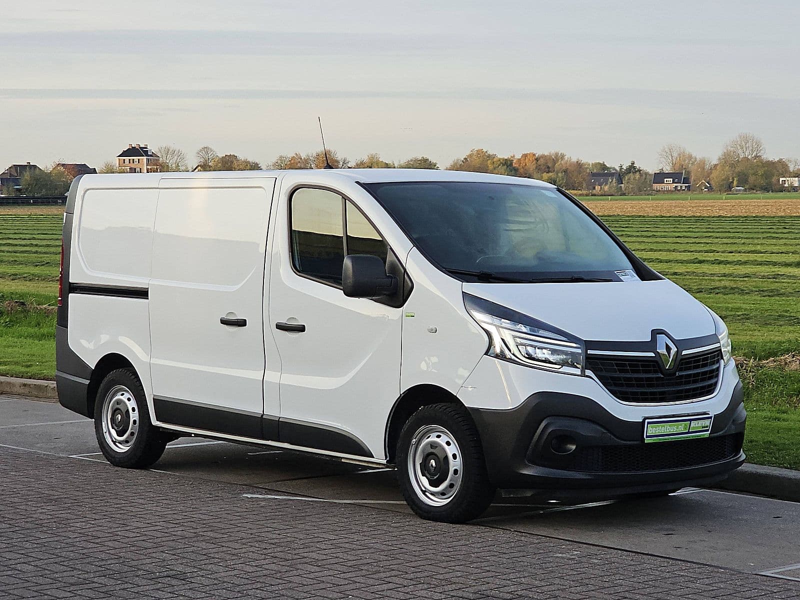 Renault Trafic thumbnail 4