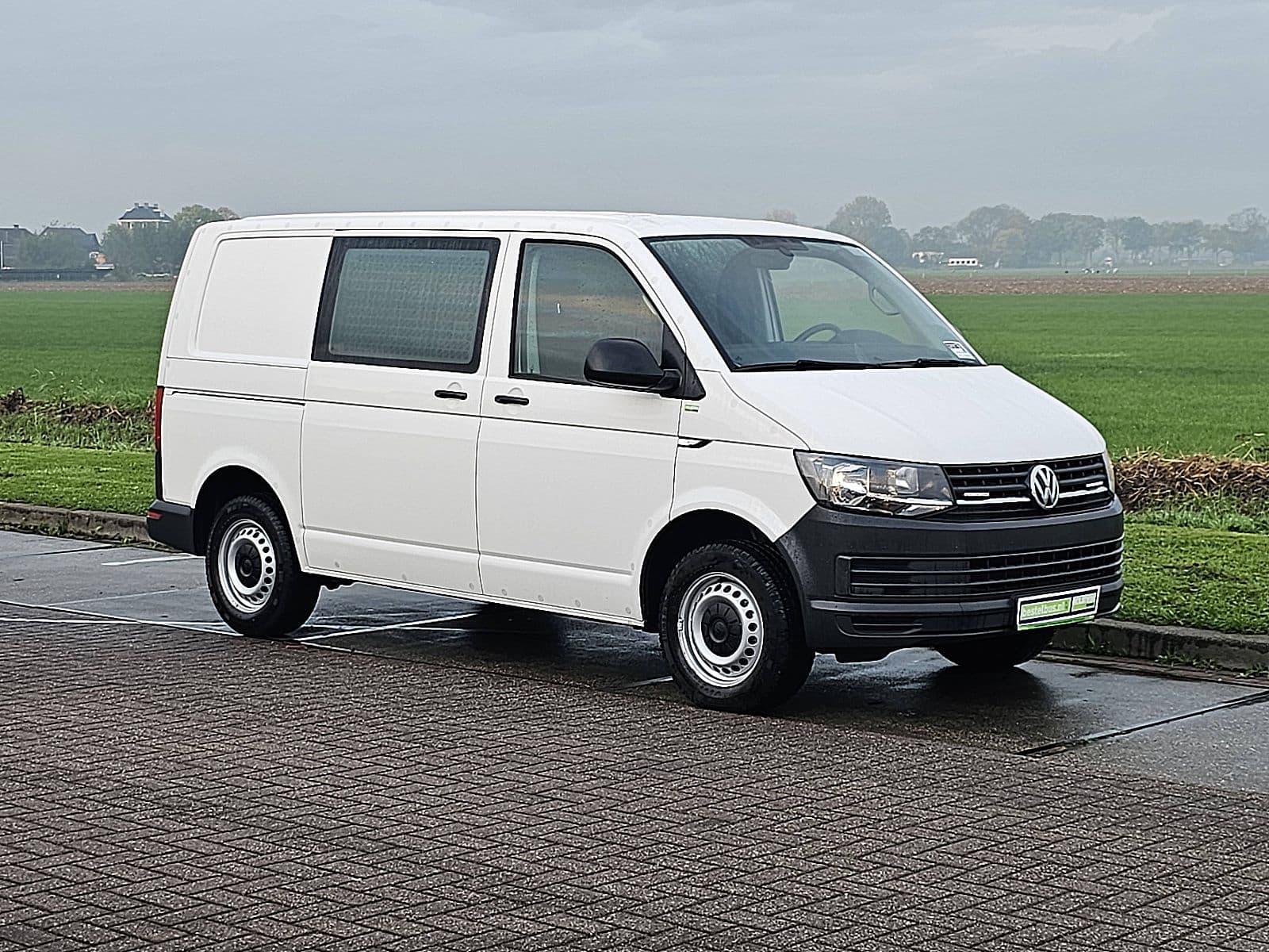 Volkswagen Transporter thumbnail 4
