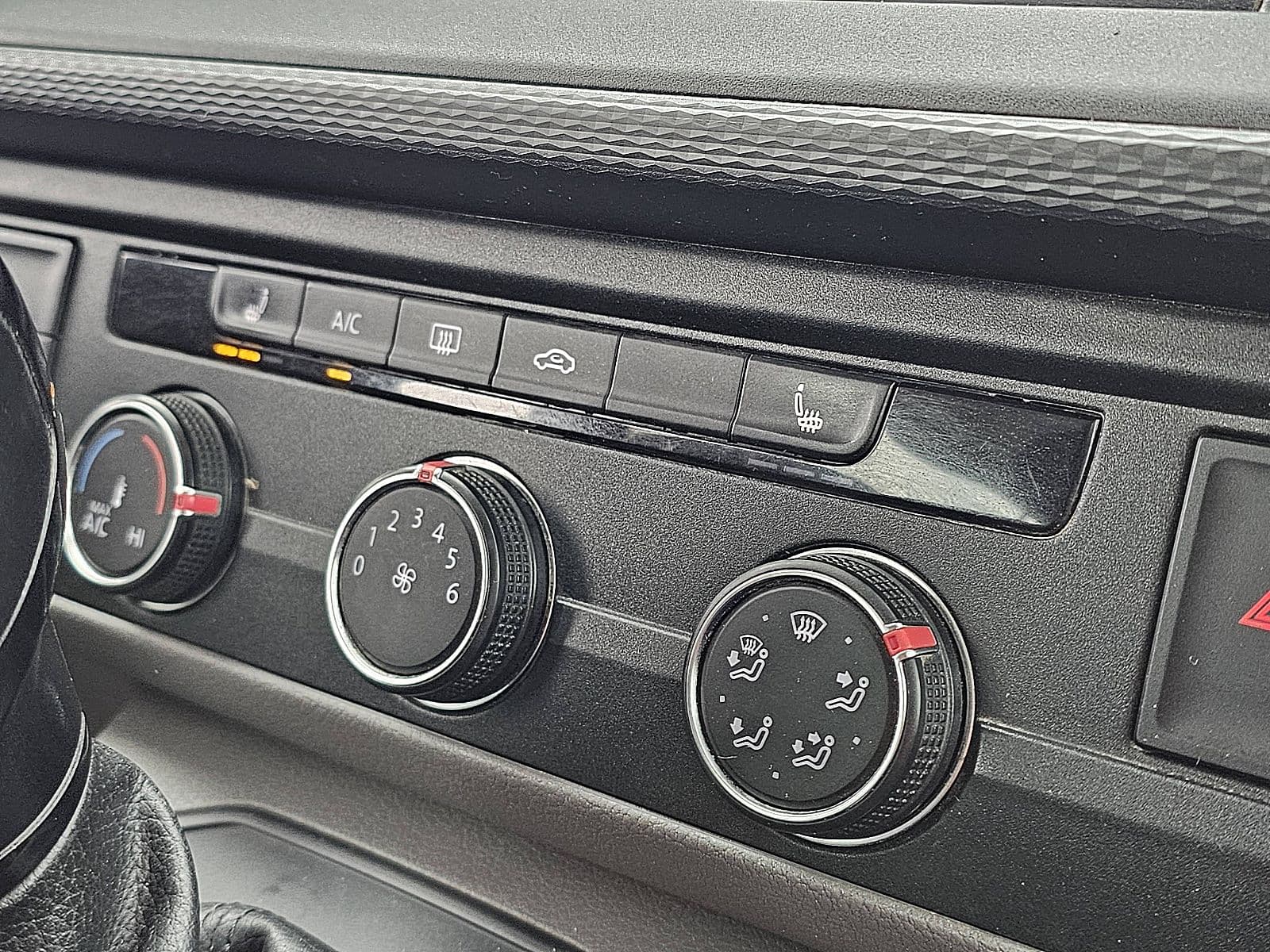 Volkswagen Transporter thumbnail 9