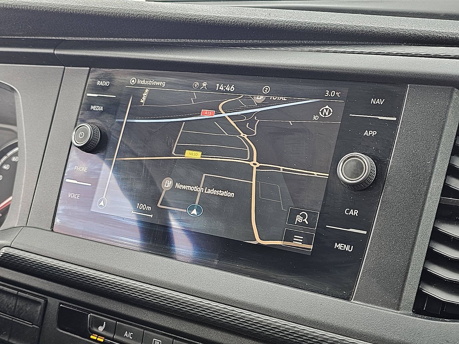 Volkswagen Transporter thumbnail 10