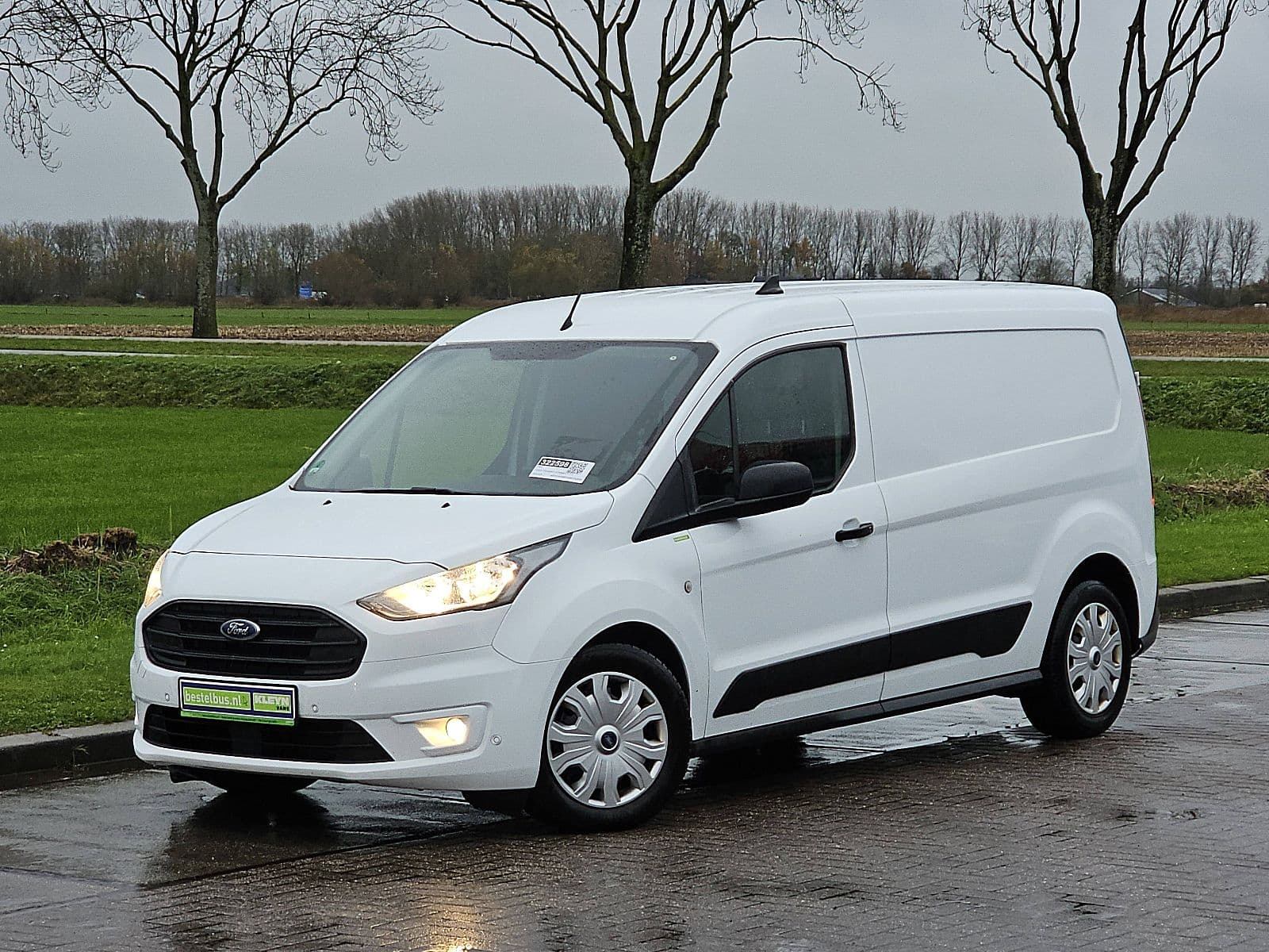 Ford Transit thumbnail 2