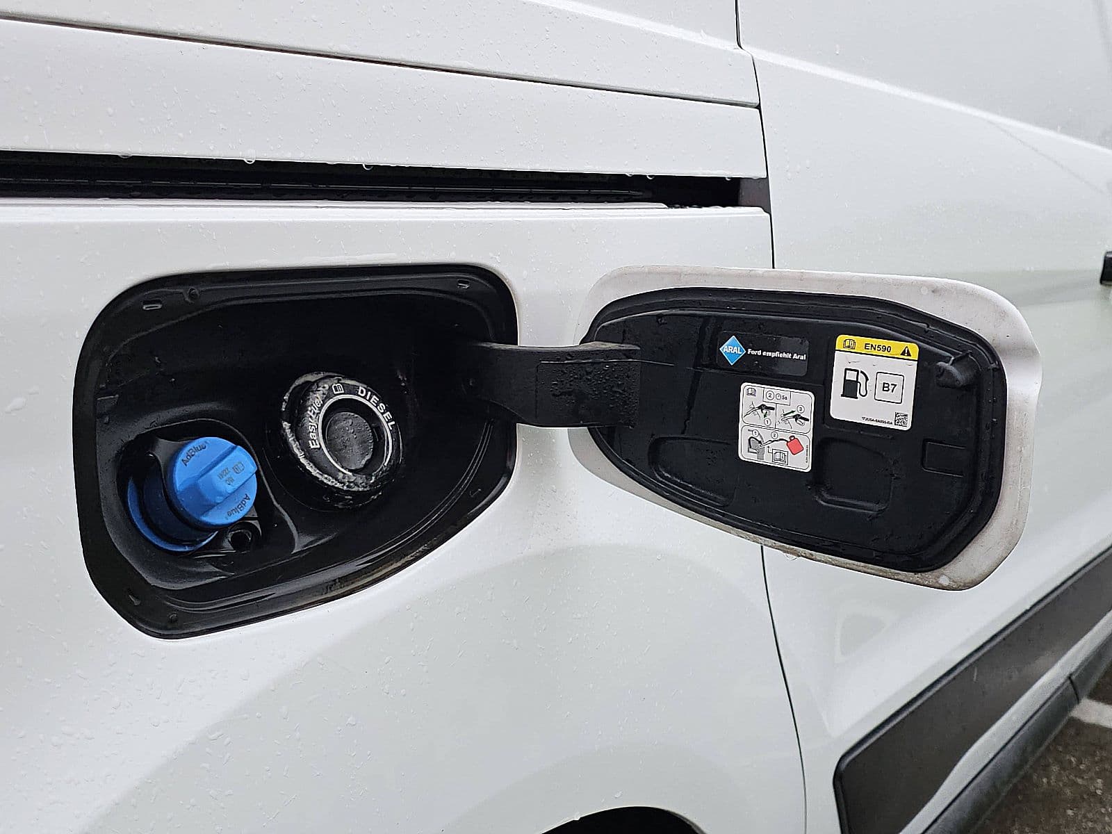 Ford Transit thumbnail 17