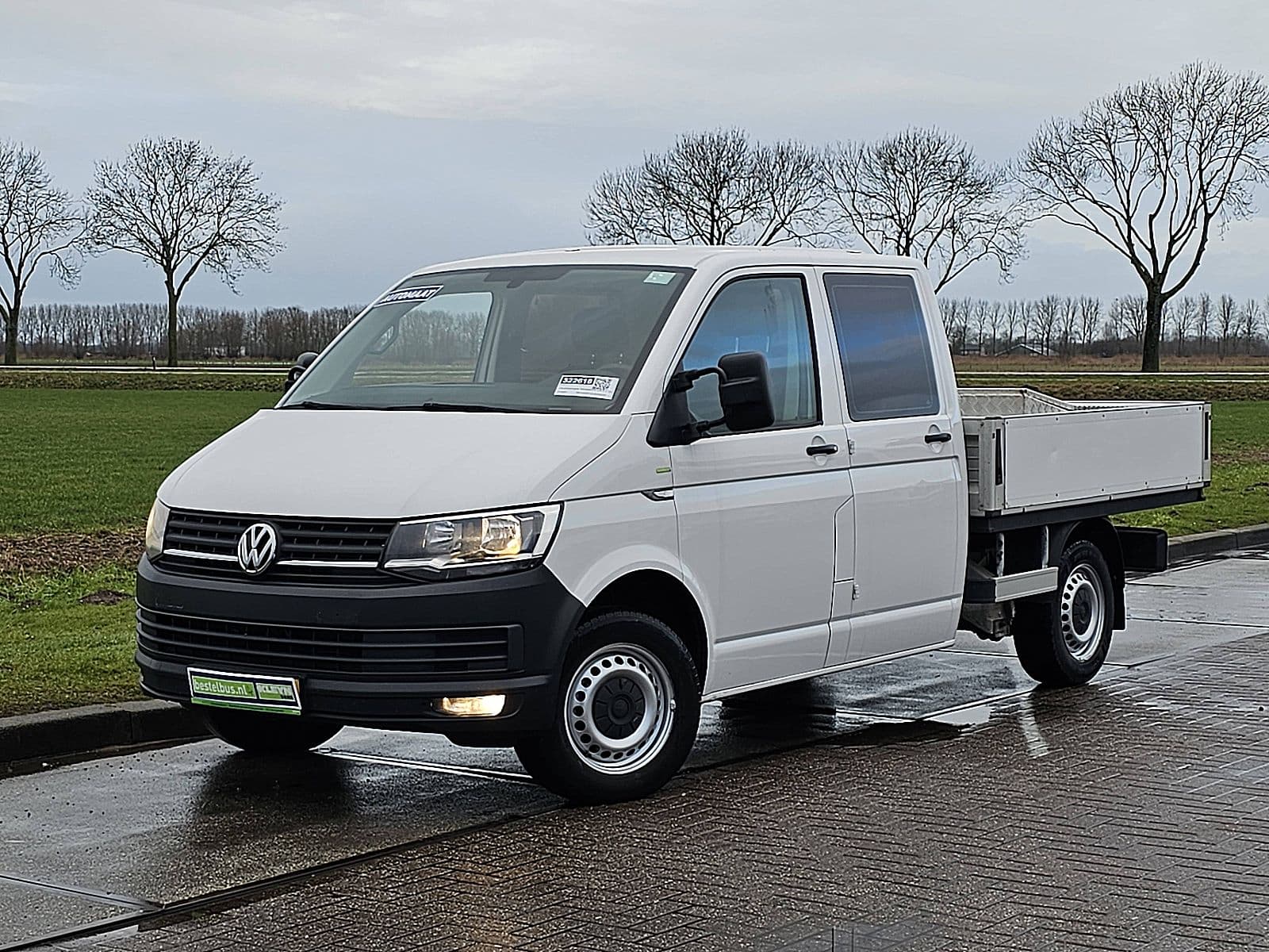 Volkswagen Transporter thumbnail 2