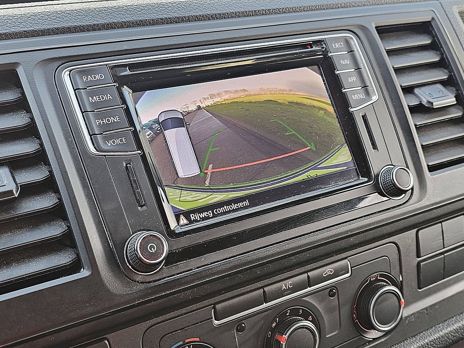 Volkswagen Transporter thumbnail 16