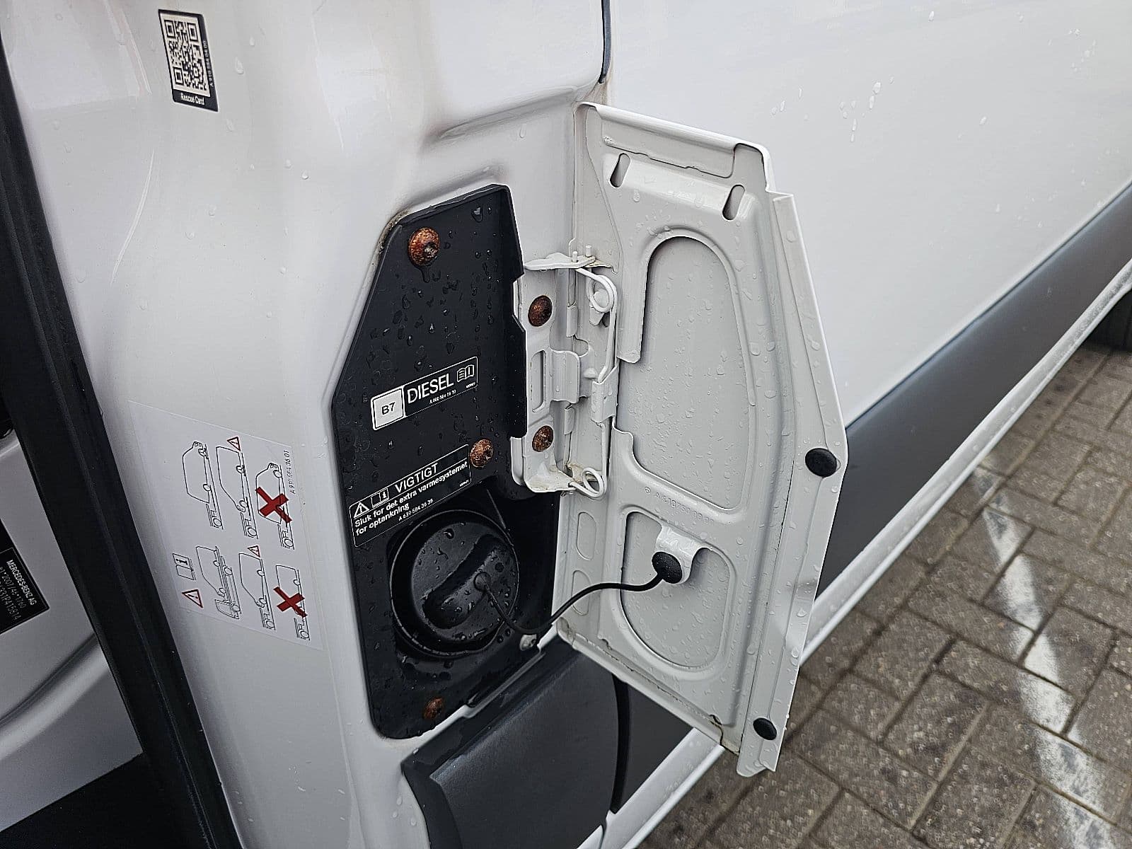 Mercedes-Benz Sprinter thumbnail 18