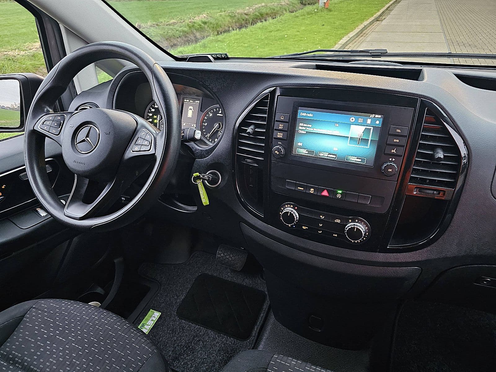 Mercedes-Benz Vito thumbnail 7