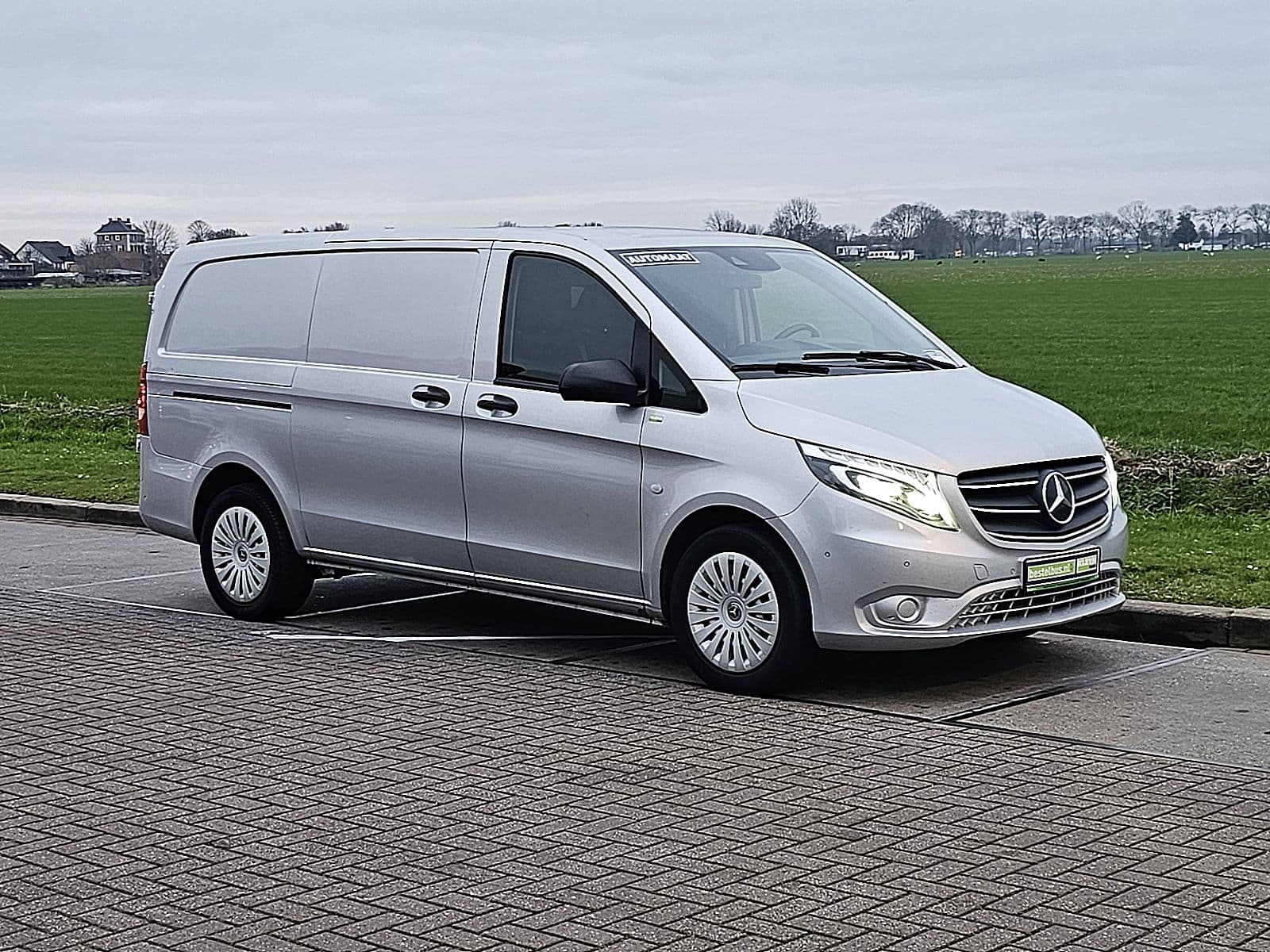 Mercedes-Benz Vito thumbnail 4