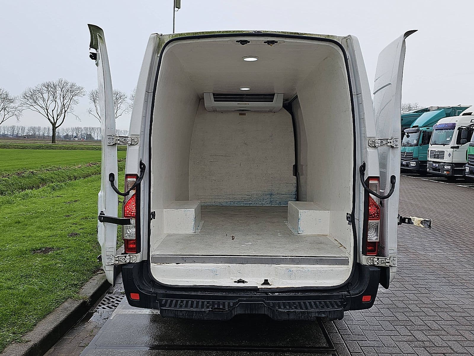 Renault Master thumbnail 10