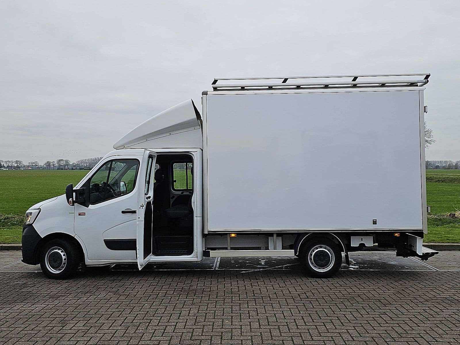 Renault Master thumbnail 17
