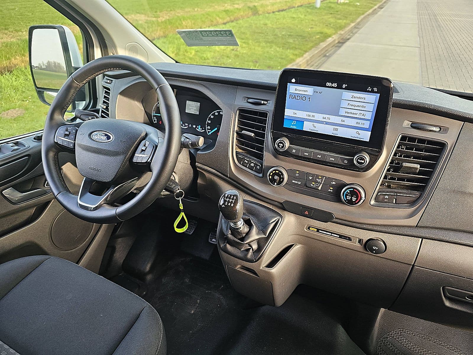 Ford Transit thumbnail 7