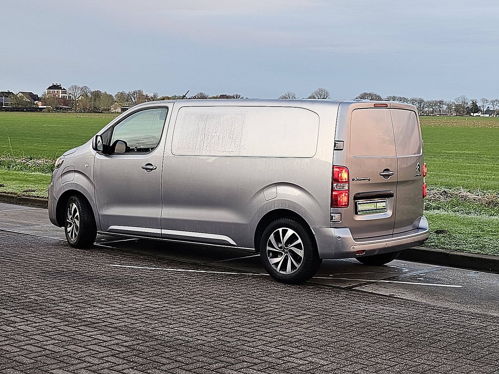 Citroen E-Jumpy thumbnail 5