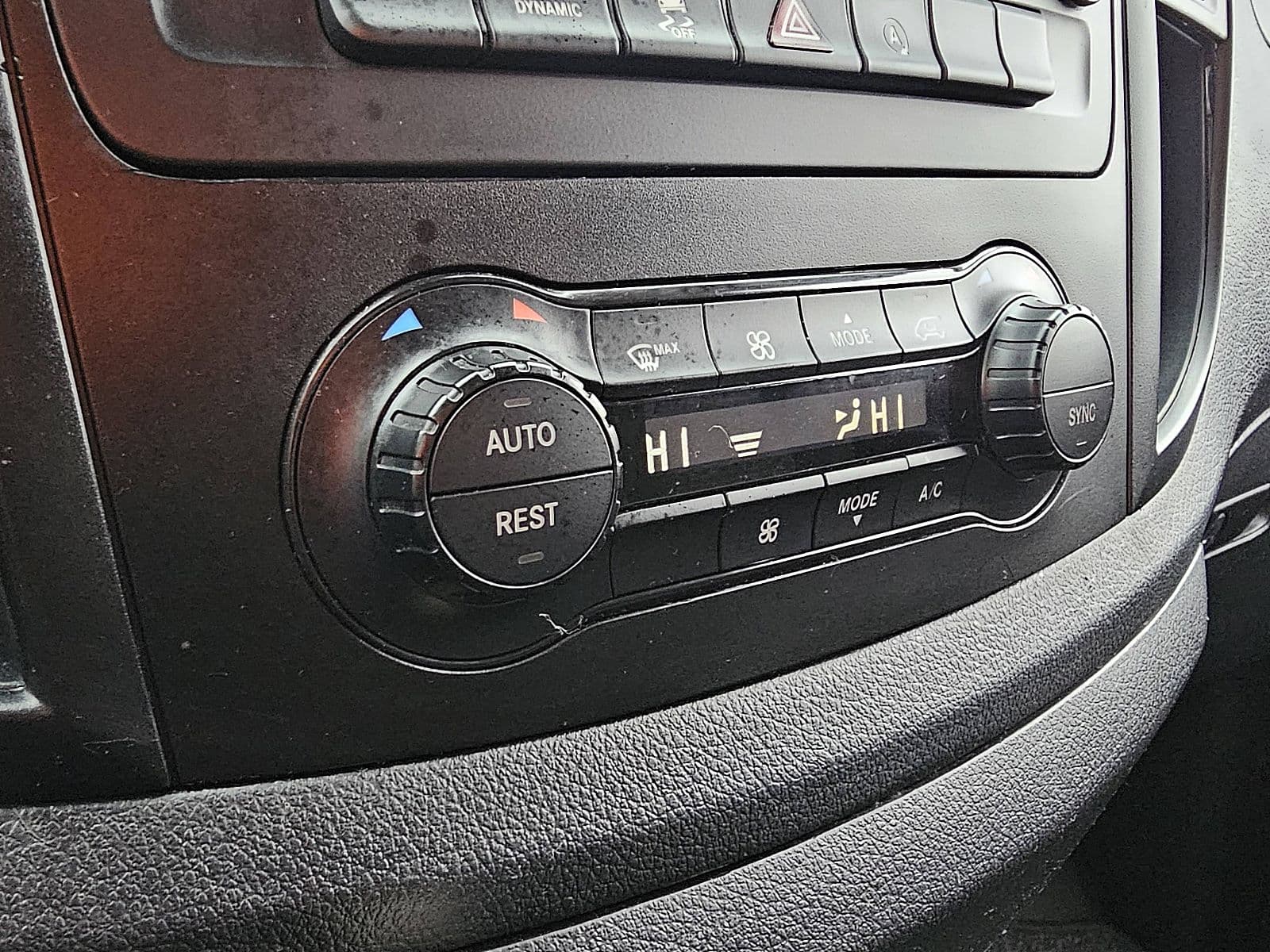 Mercedes-Benz Vito thumbnail 9