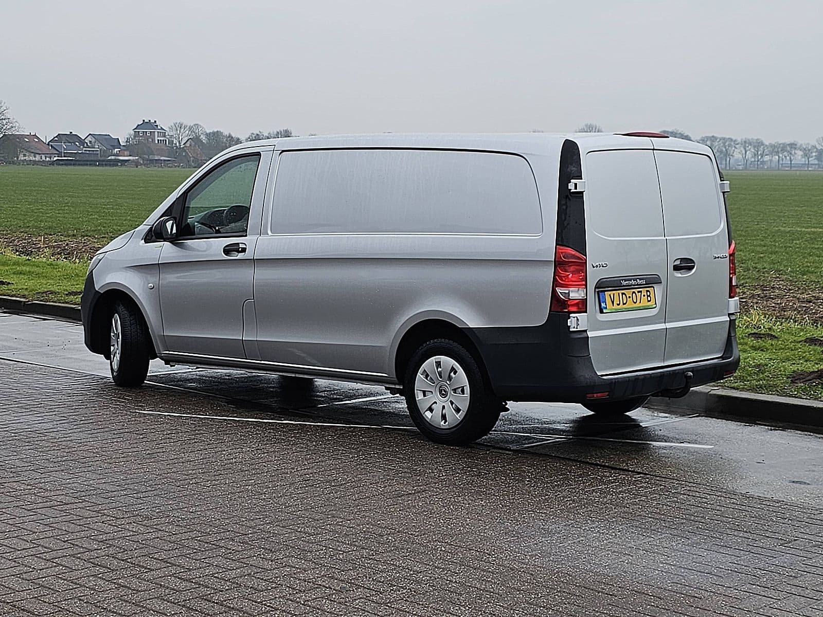 Mercedes-Benz Vito thumbnail 5