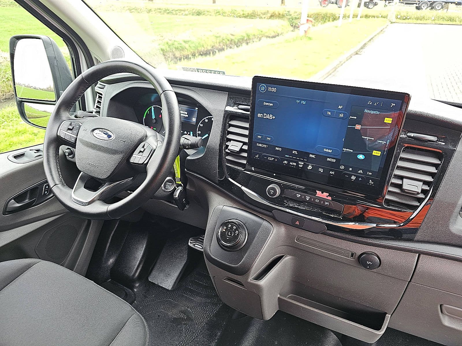 Ford E-Transit thumbnail 7