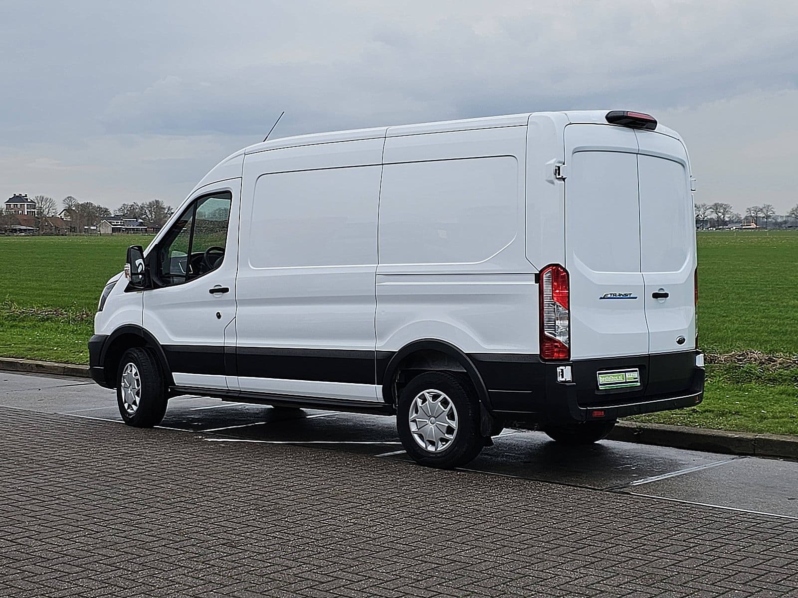 Ford E-Transit thumbnail 5