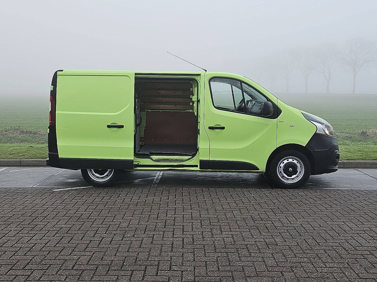 Renault Trafic thumbnail 12