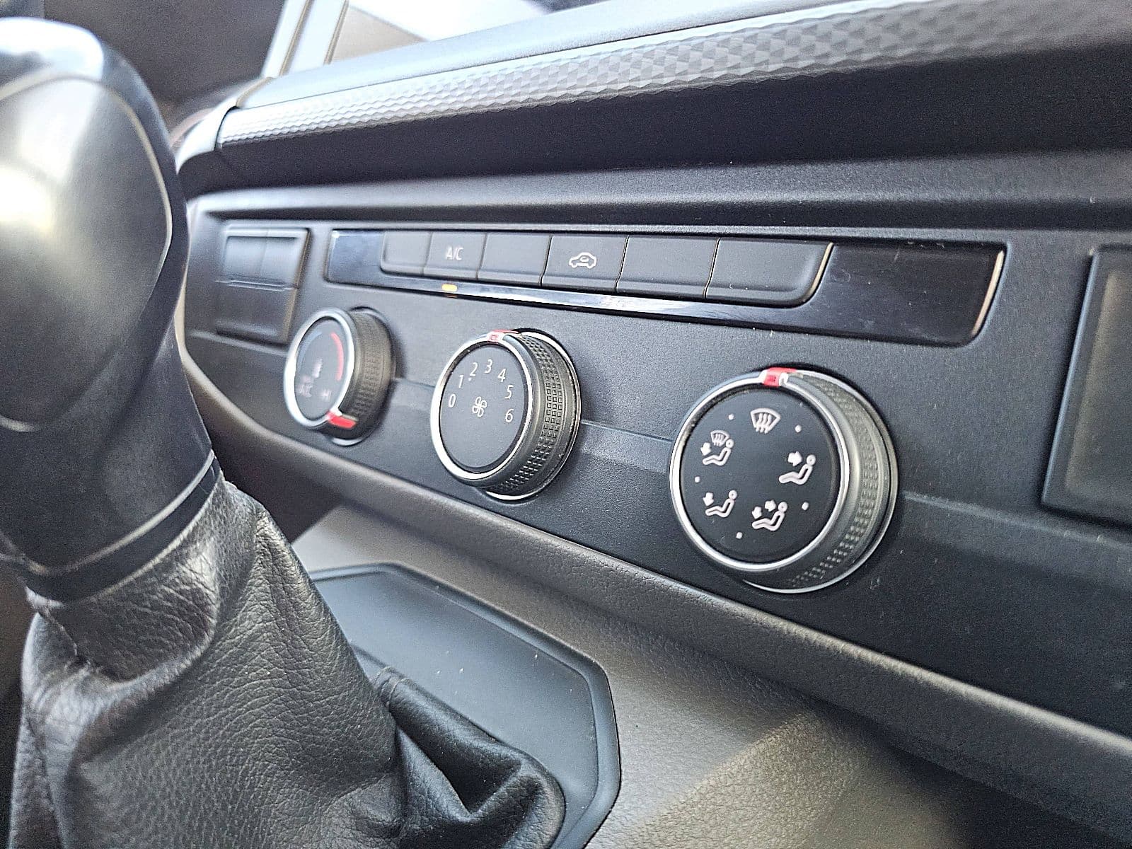 Volkswagen Transporter thumbnail 9