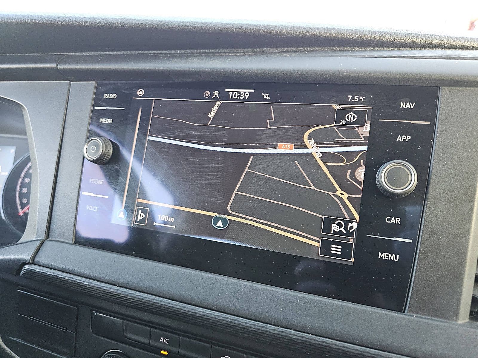 Volkswagen Transporter thumbnail 10