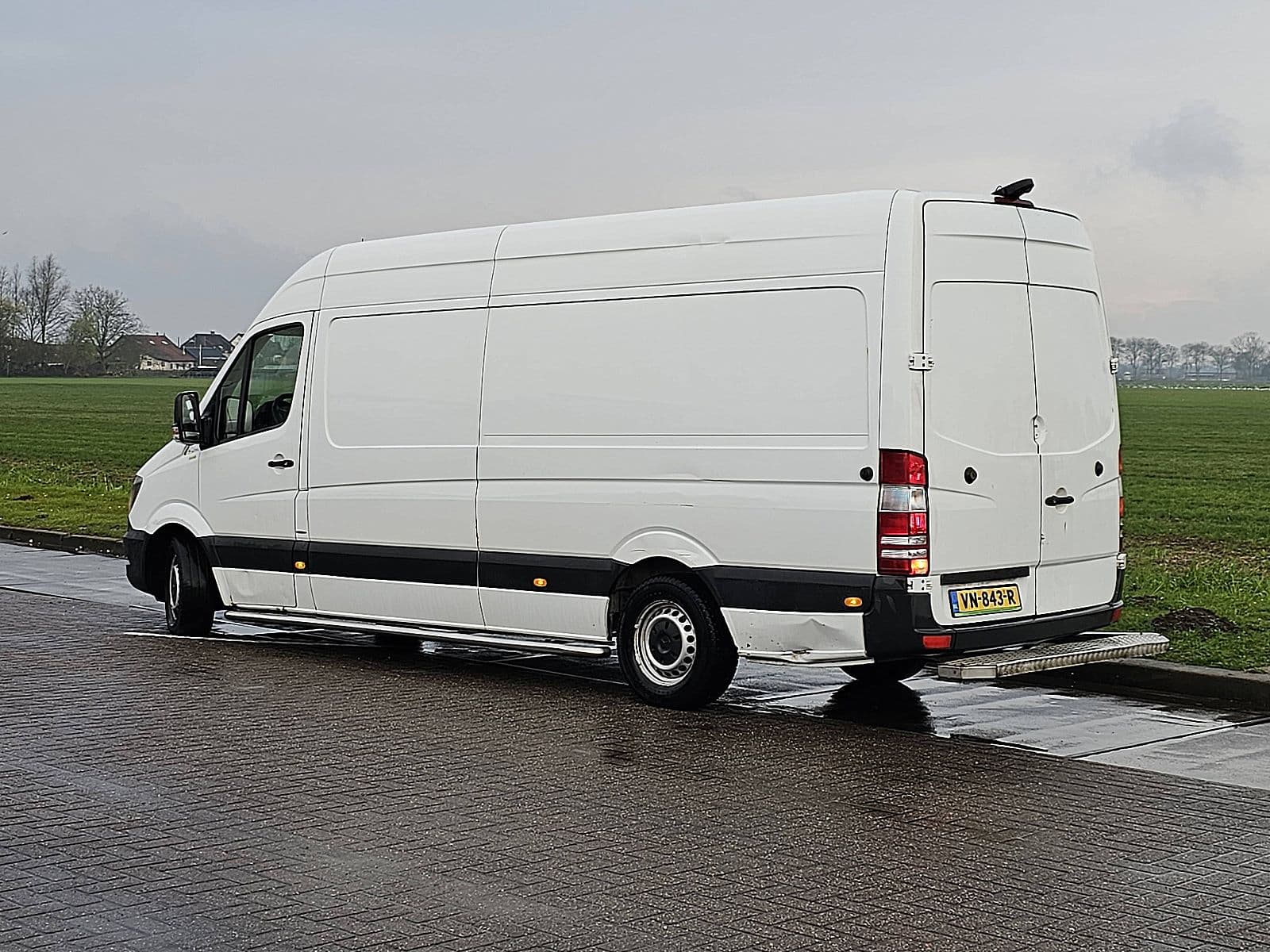 Mercedes-Benz Sprinter thumbnail 5