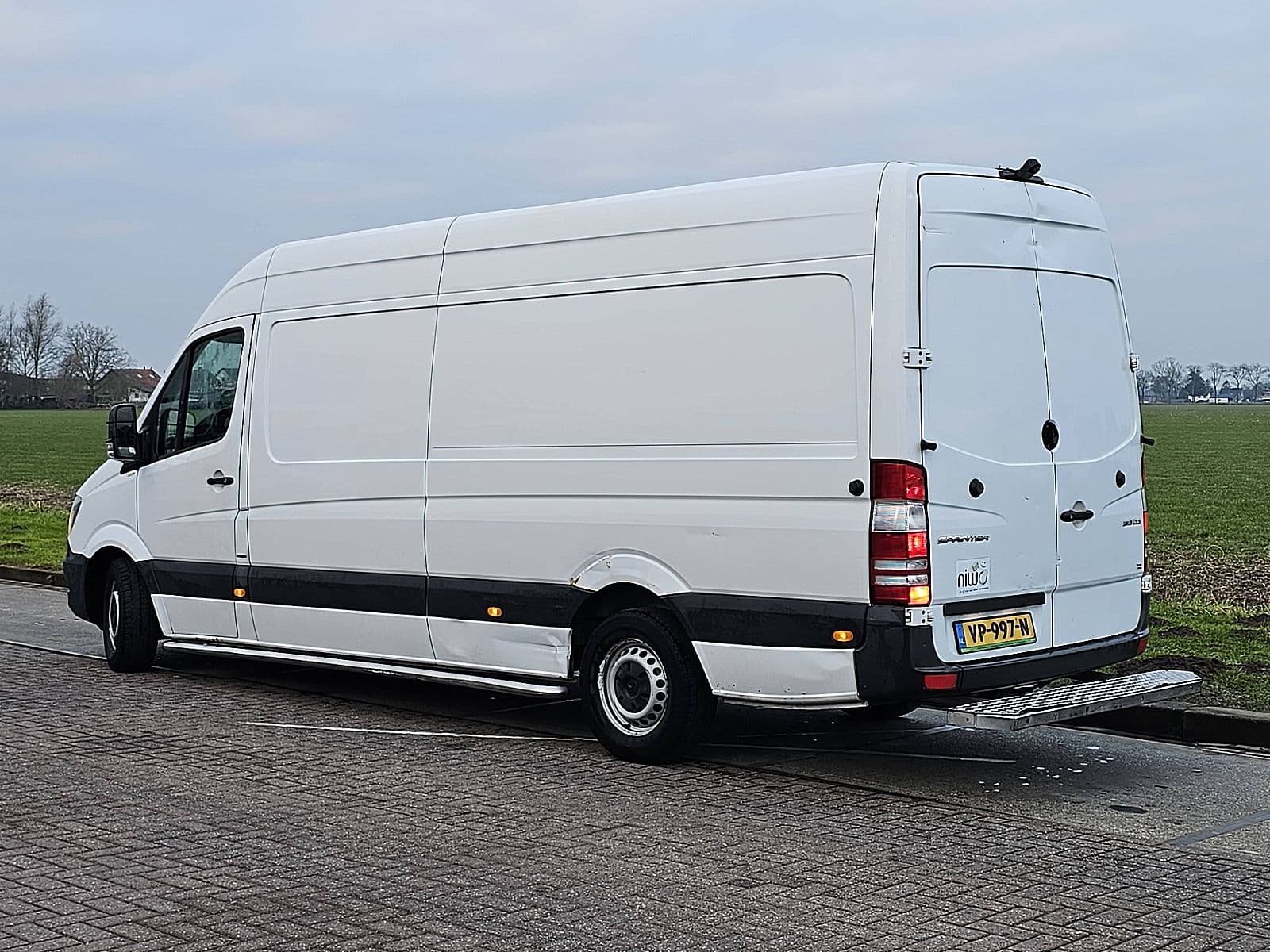 Mercedes-Benz Sprinter thumbnail 5