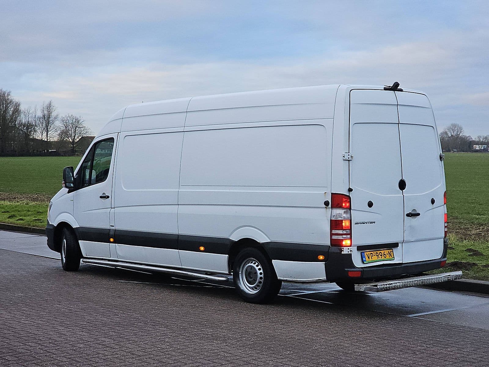 Mercedes-Benz Sprinter thumbnail 5