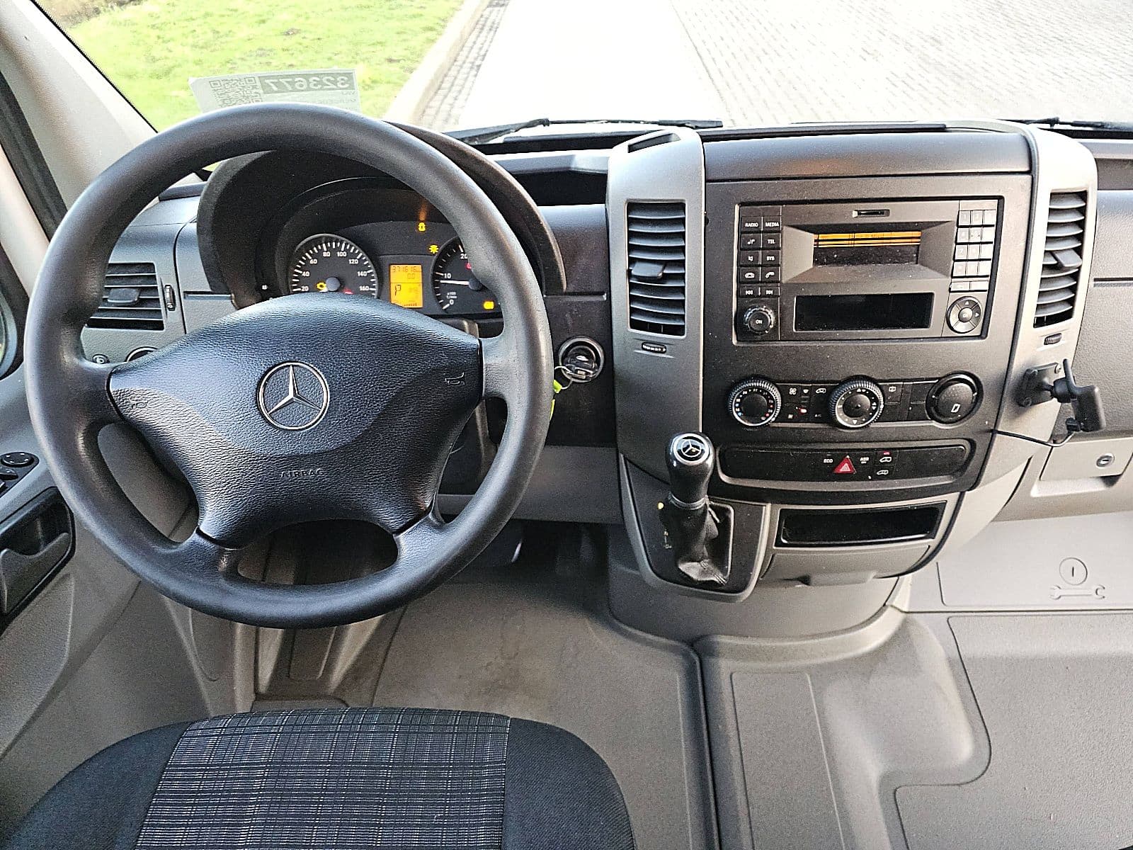 Mercedes-Benz Sprinter thumbnail 7