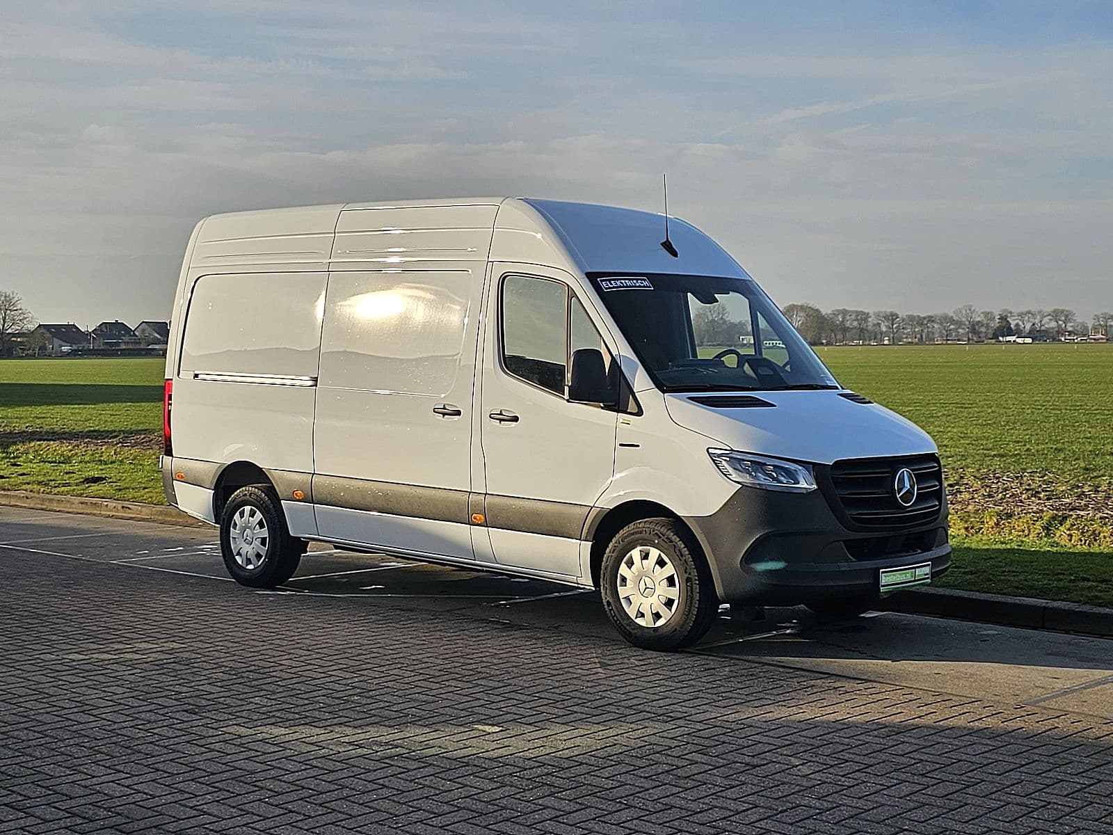 Mercedes-Benz Esprinter thumbnail 4