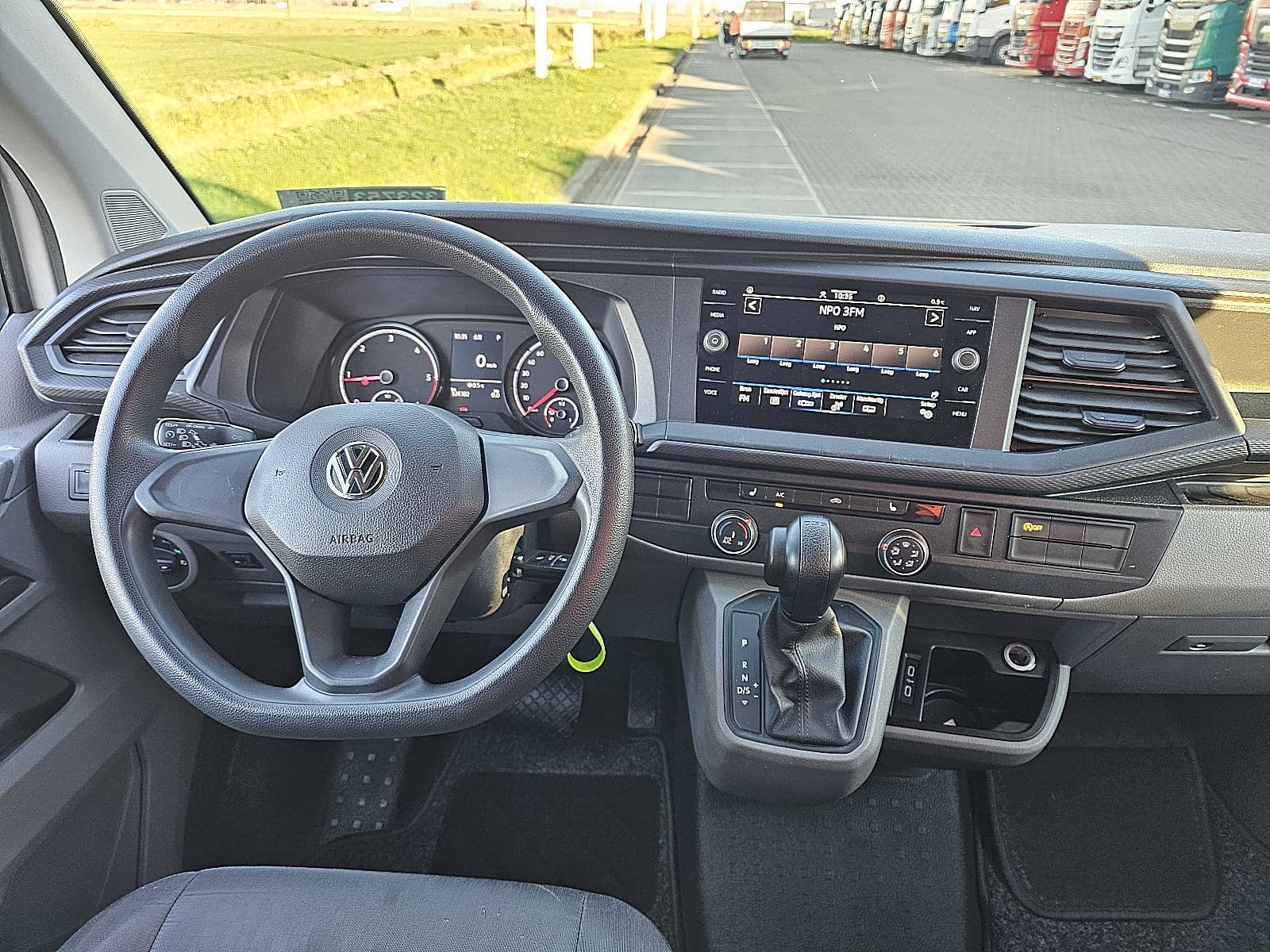 Volkswagen Transporter thumbnail 7