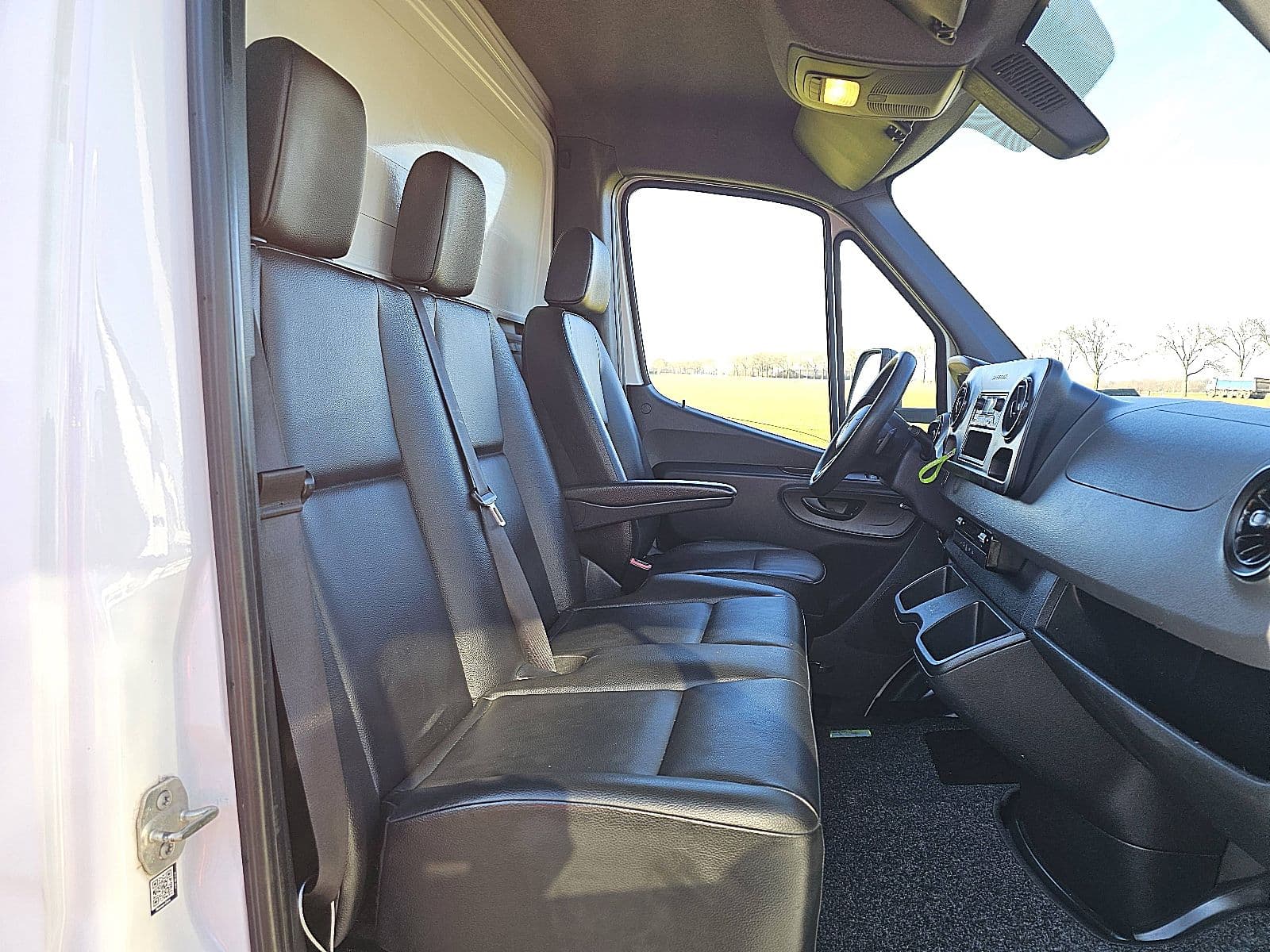 Mercedes-Benz Sprinter thumbnail 6