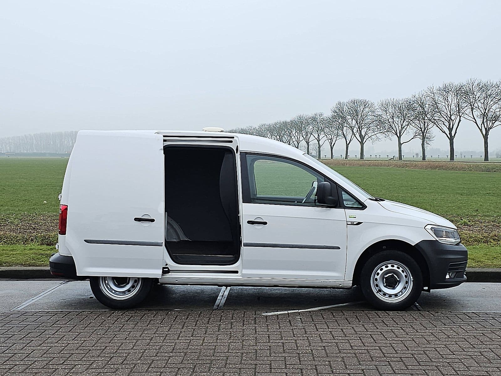 Volkswagen Caddy thumbnail 15