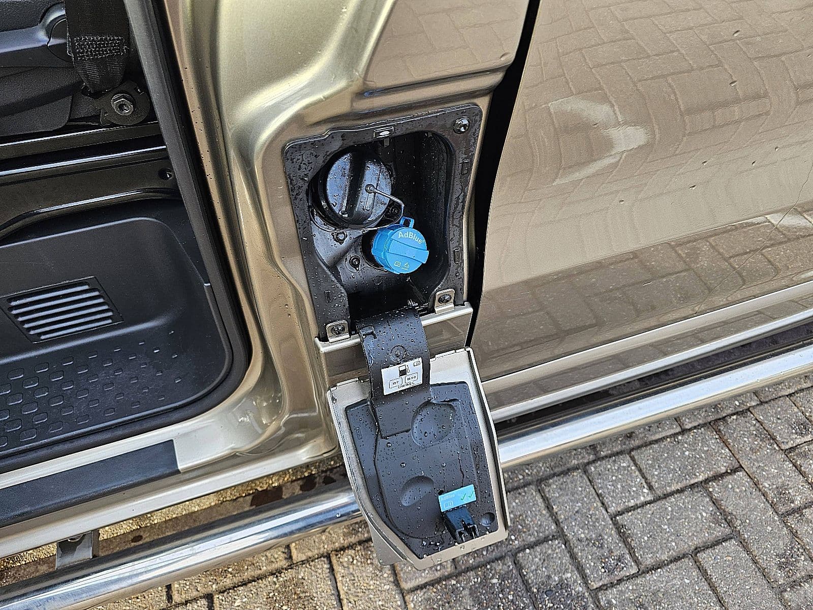 Opel Vivaro thumbnail 21