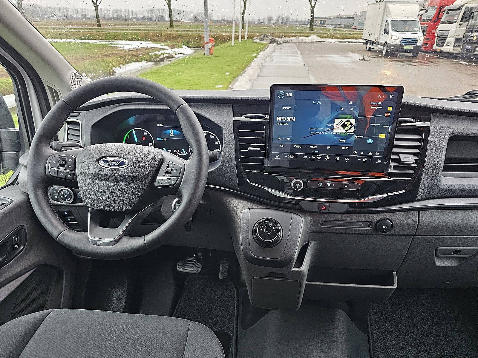 Ford E-Transit thumbnail 7