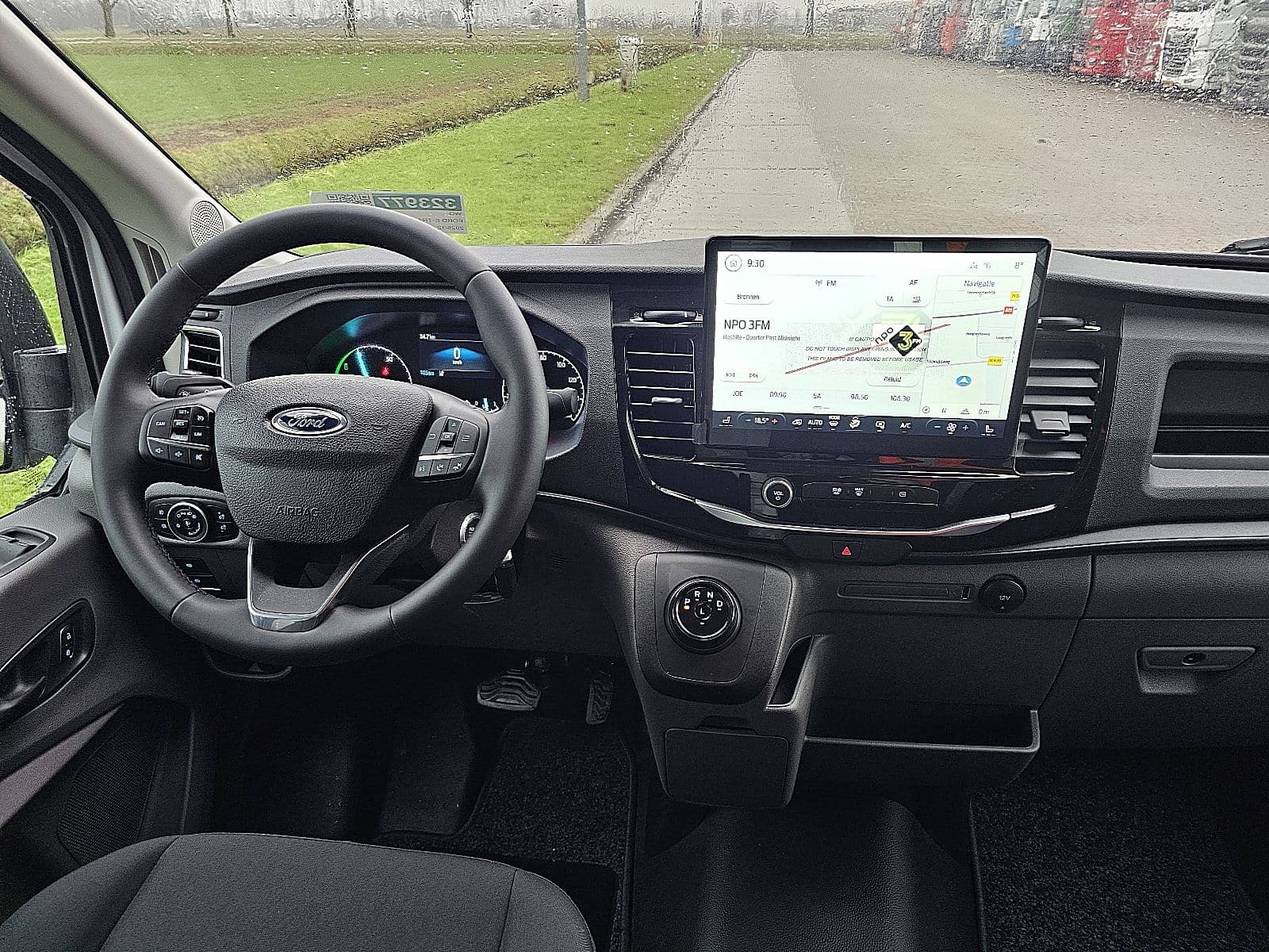 Ford E-Transit thumbnail 7