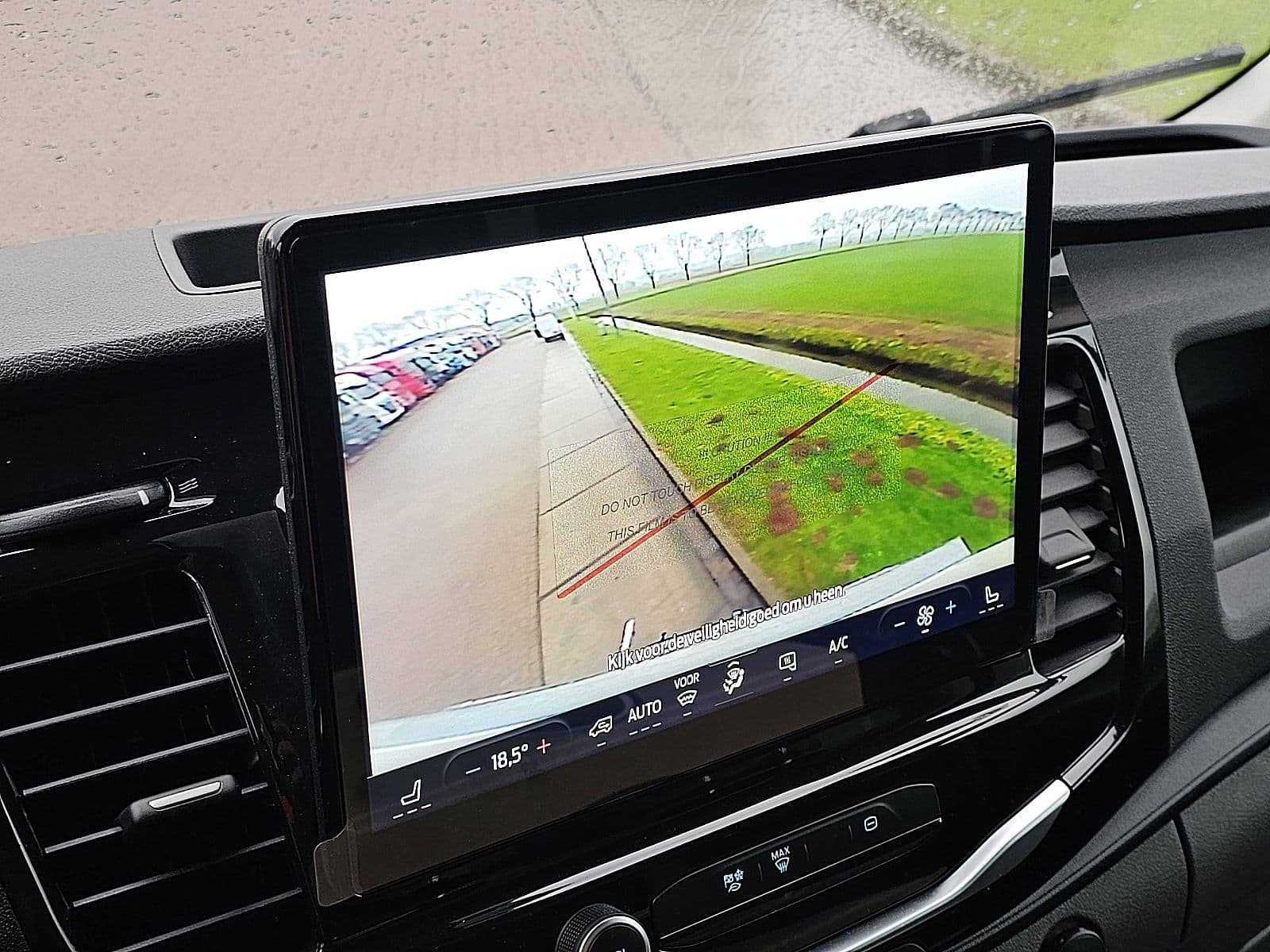 Ford E-Transit thumbnail 17