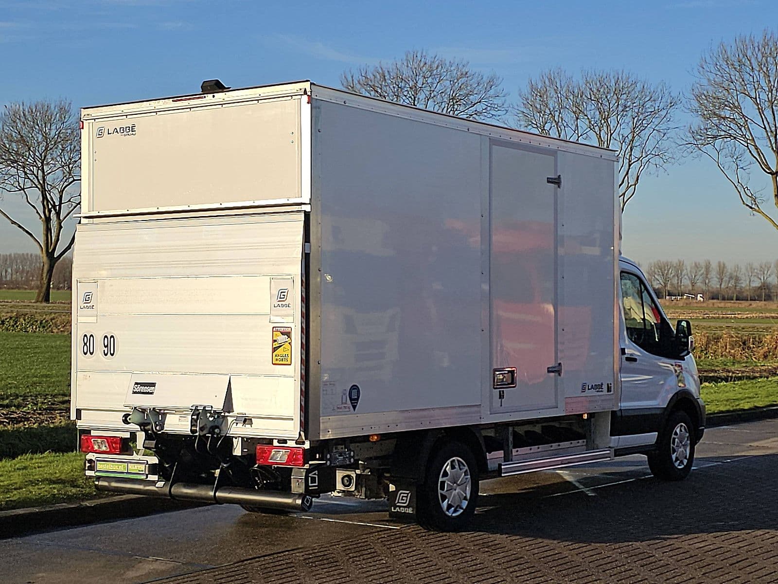 Ford E-Transit thumbnail 3