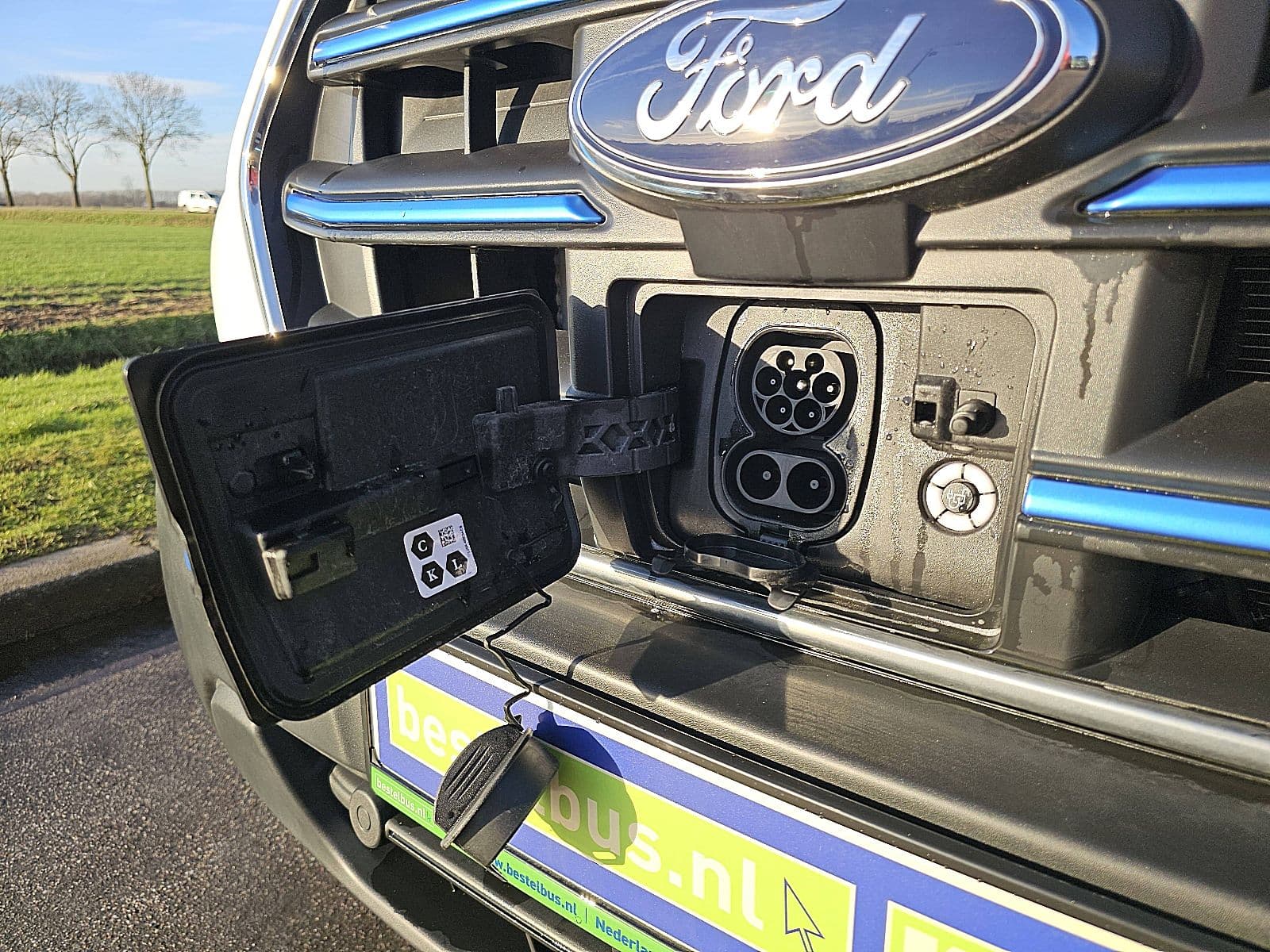 Ford E-Transit thumbnail 21