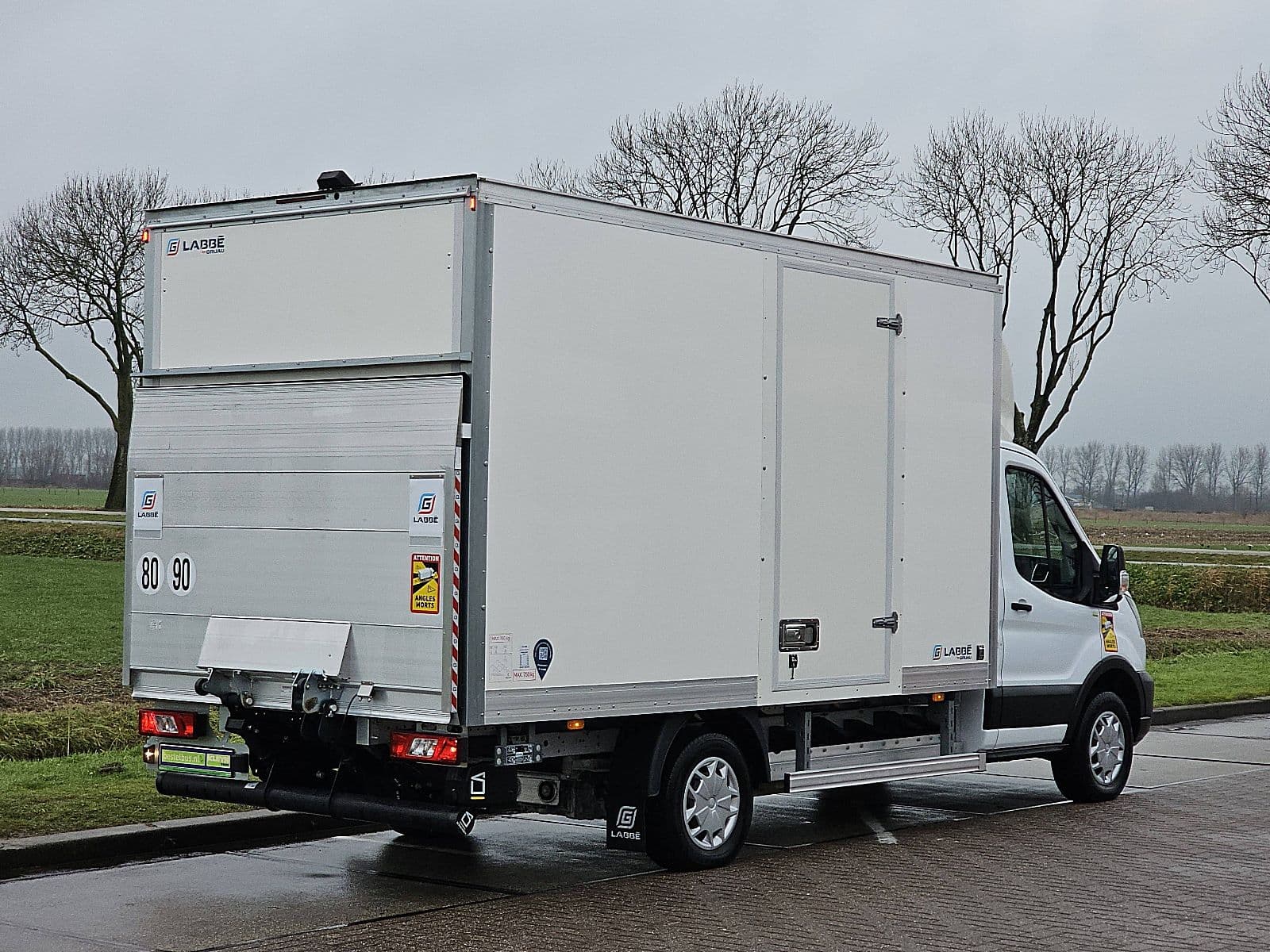 Ford E-Transit thumbnail 3