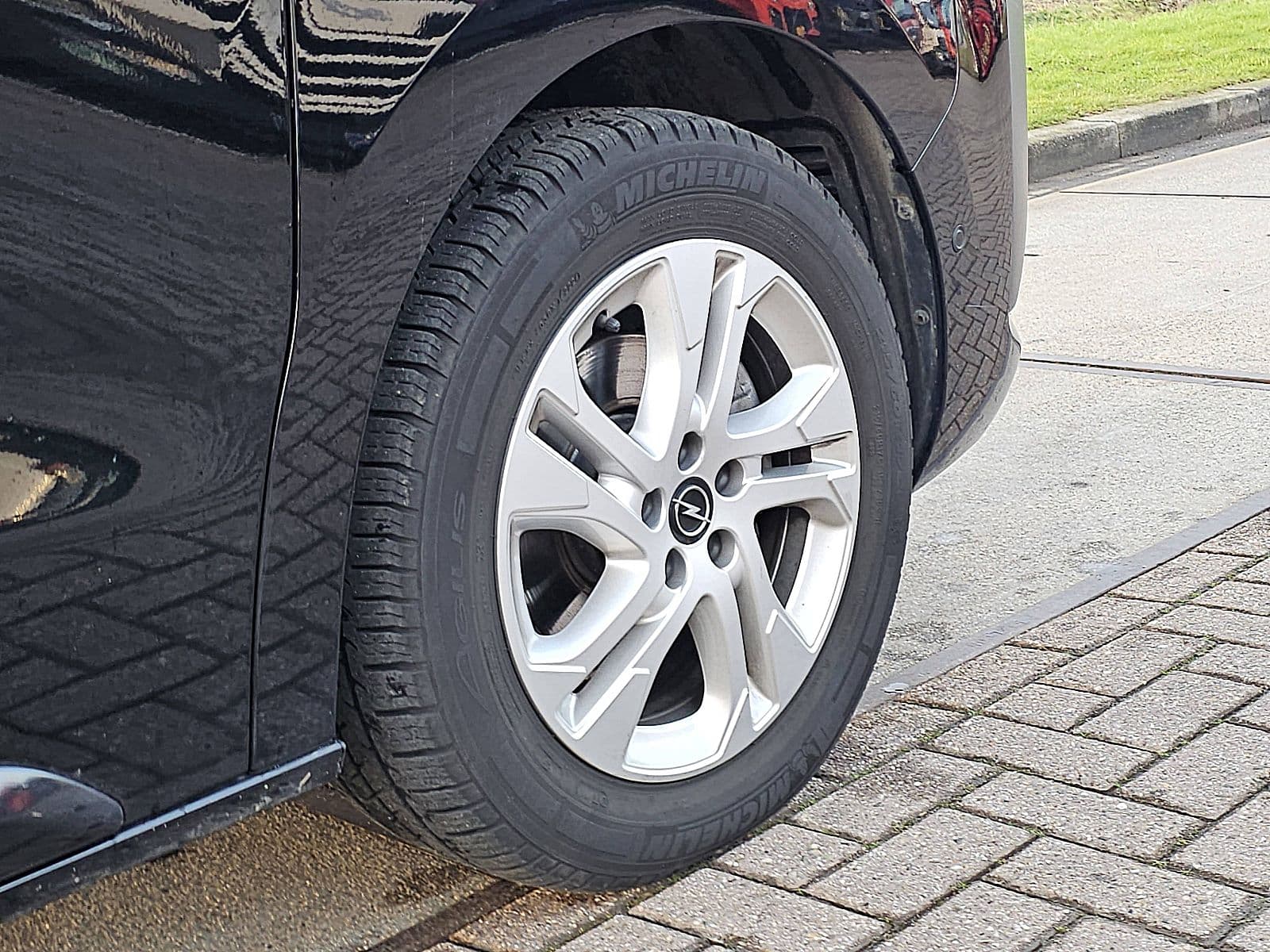 Opel Vivaro thumbnail 14