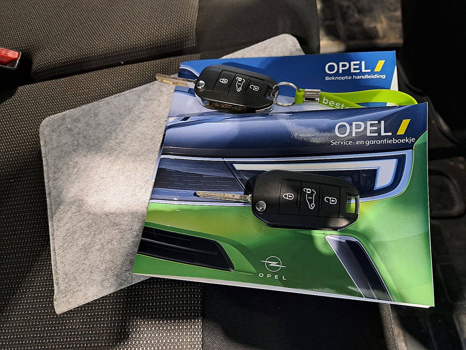 Opel Vivaro thumbnail 10