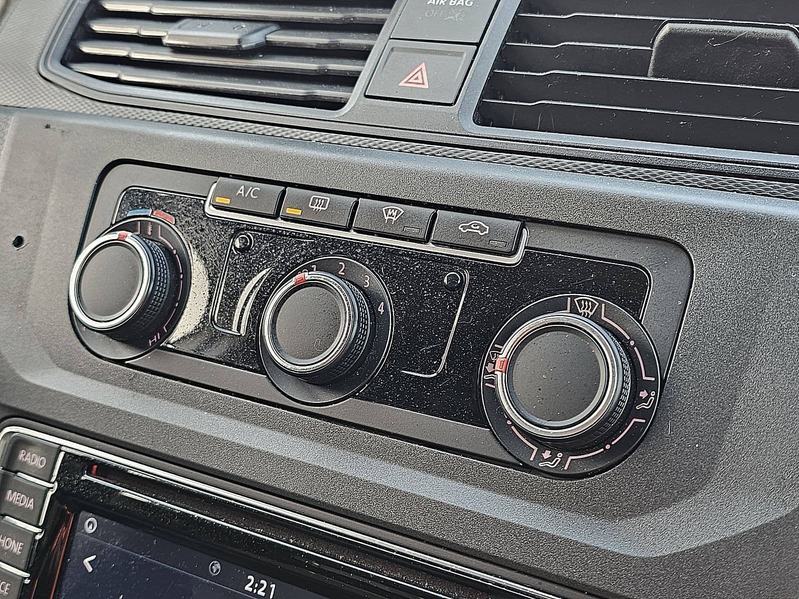 Volkswagen Caddy thumbnail 9