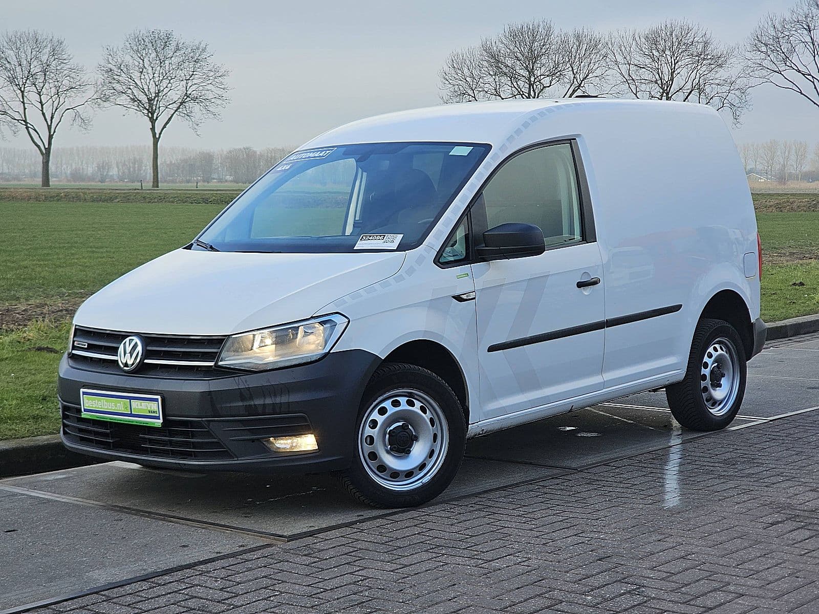 Volkswagen Caddy thumbnail 2