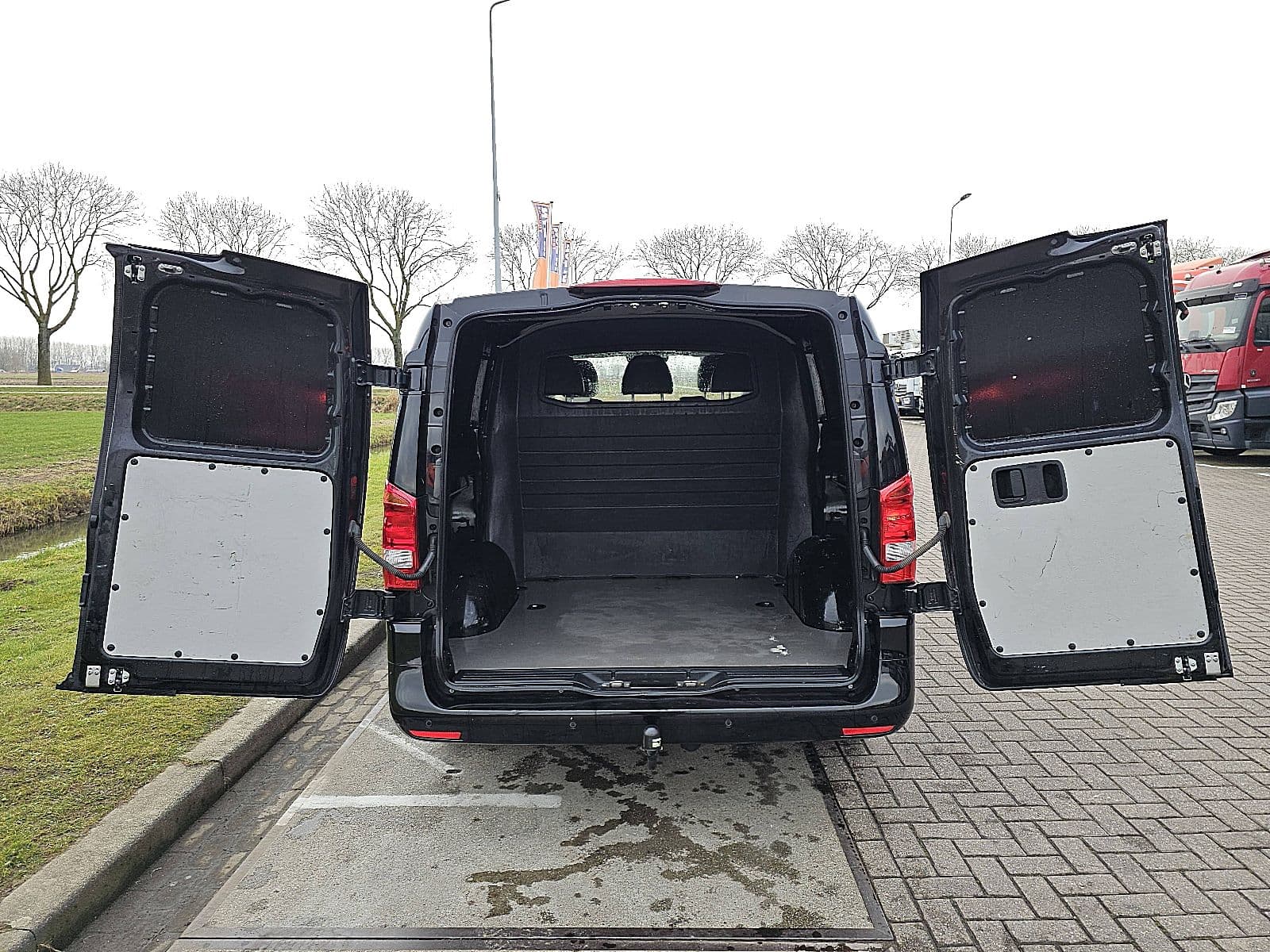 Mercedes-Benz Vito thumbnail 14