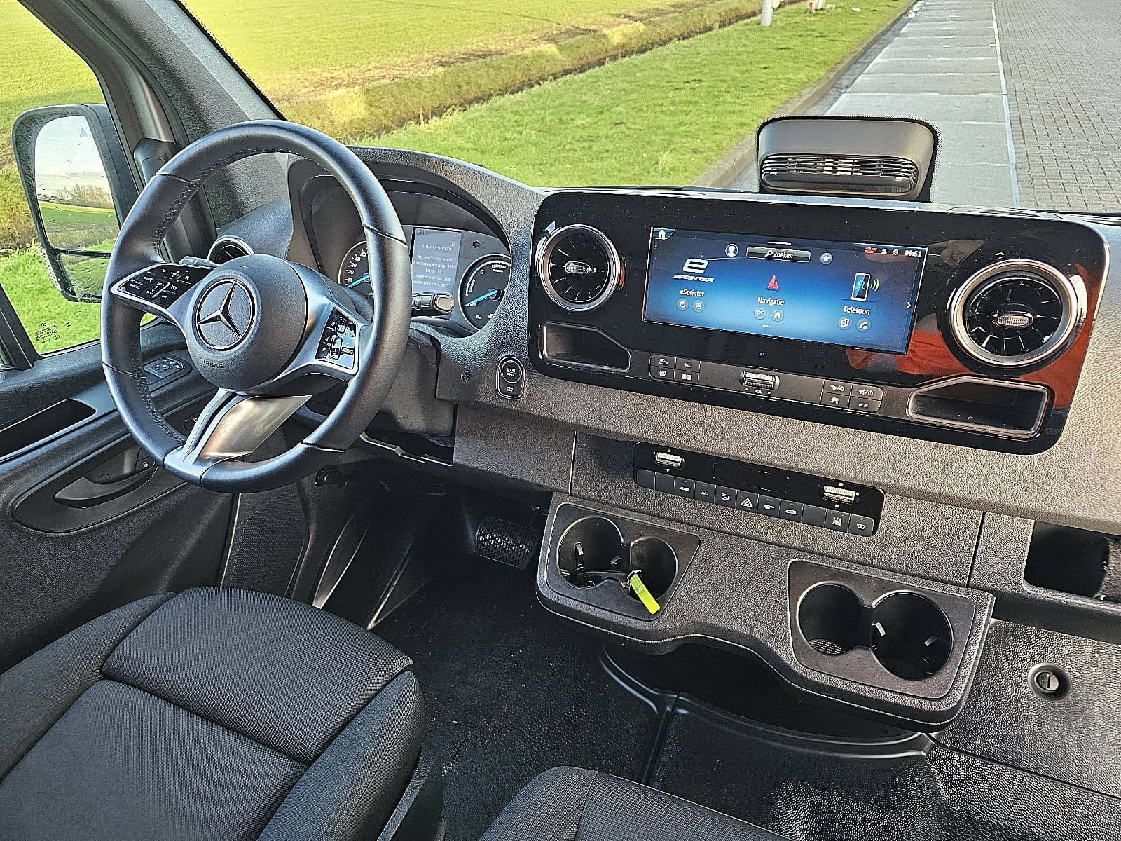 Mercedes-Benz Esprinter thumbnail 7