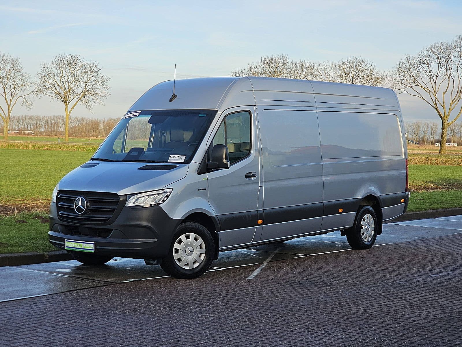 Mercedes-Benz Esprinter thumbnail 2