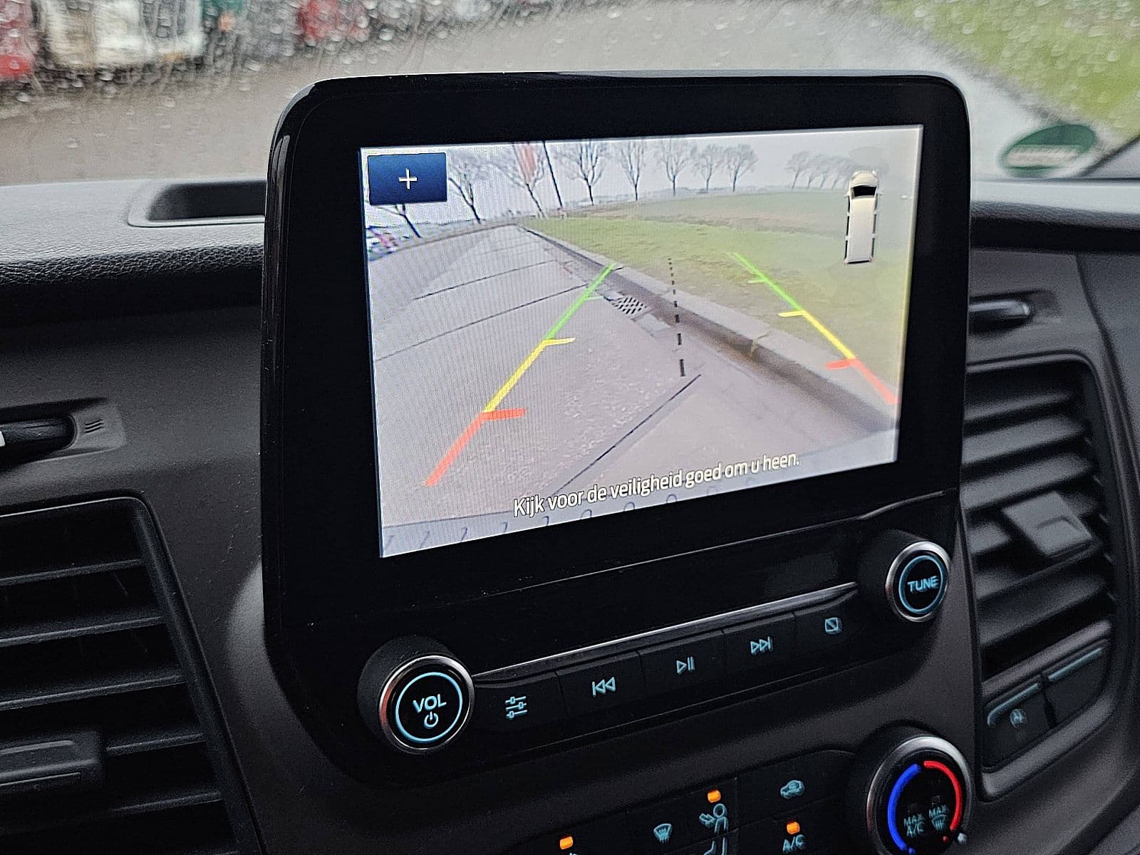 Ford Transit thumbnail 17