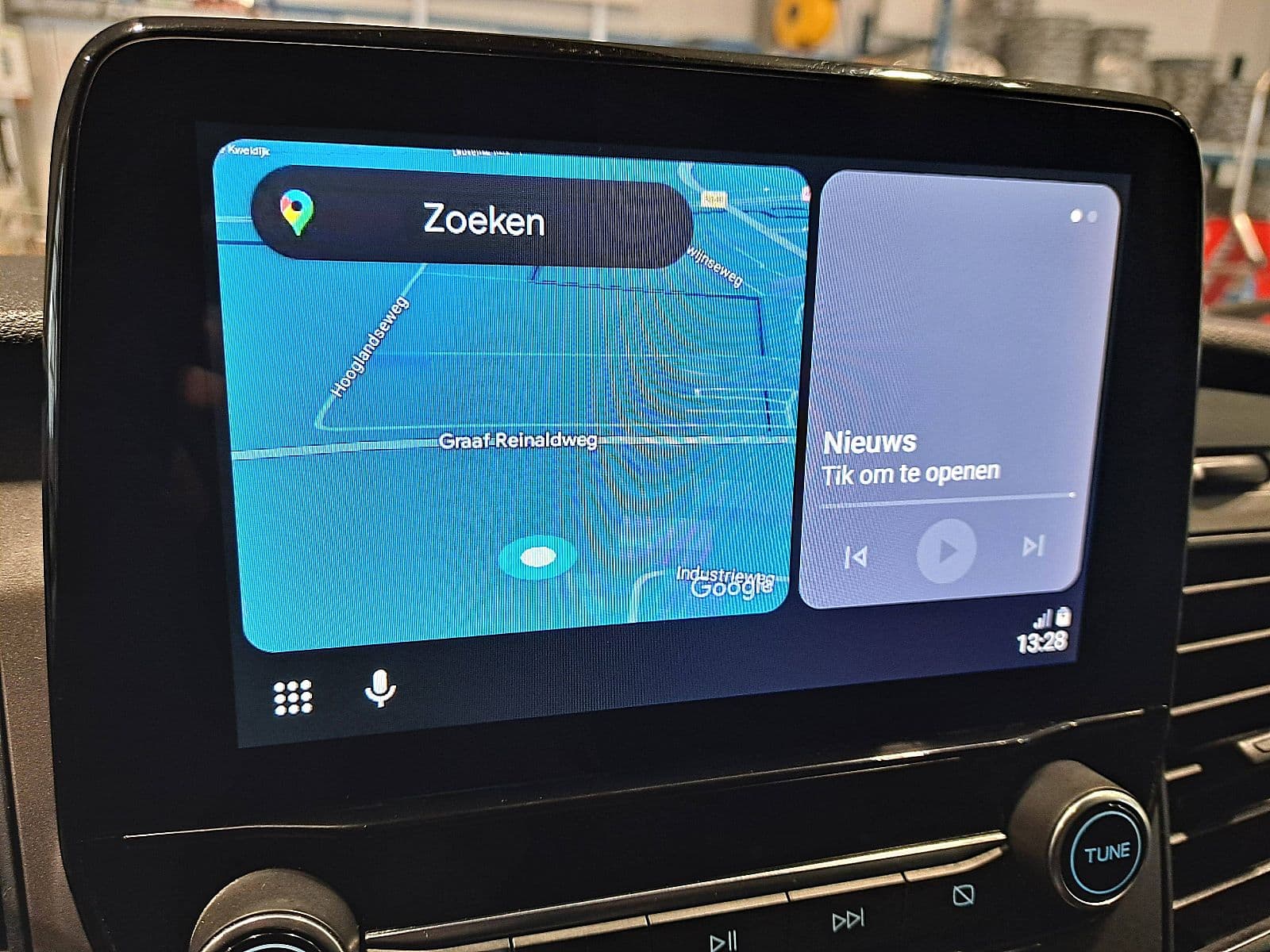 Ford Transit thumbnail 15