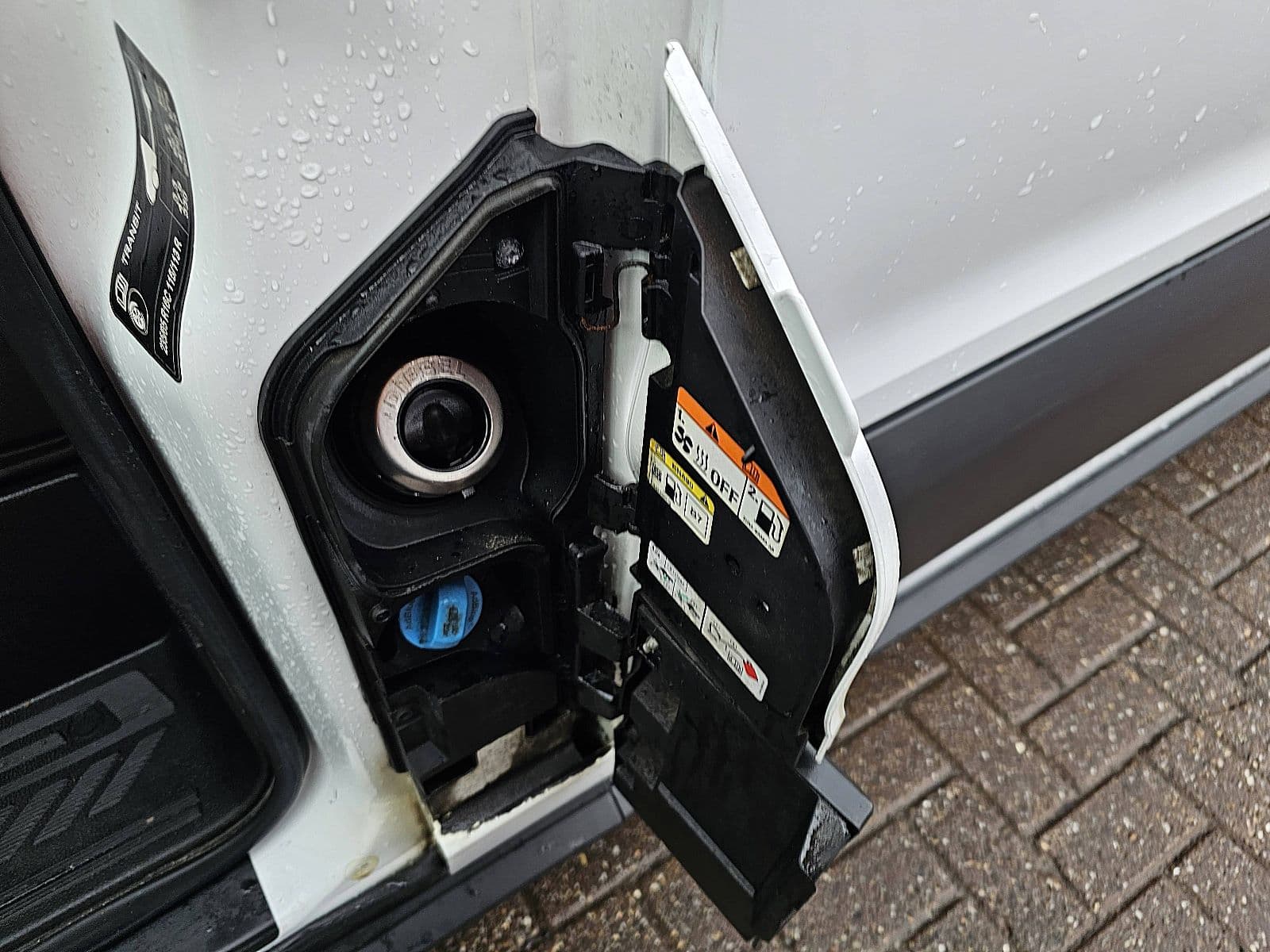 Ford Transit thumbnail 16