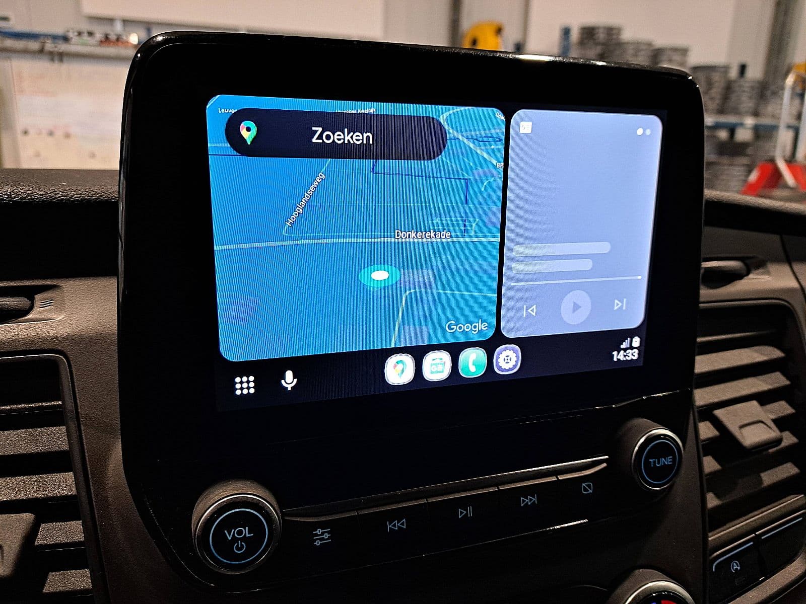 Ford Transit thumbnail 15